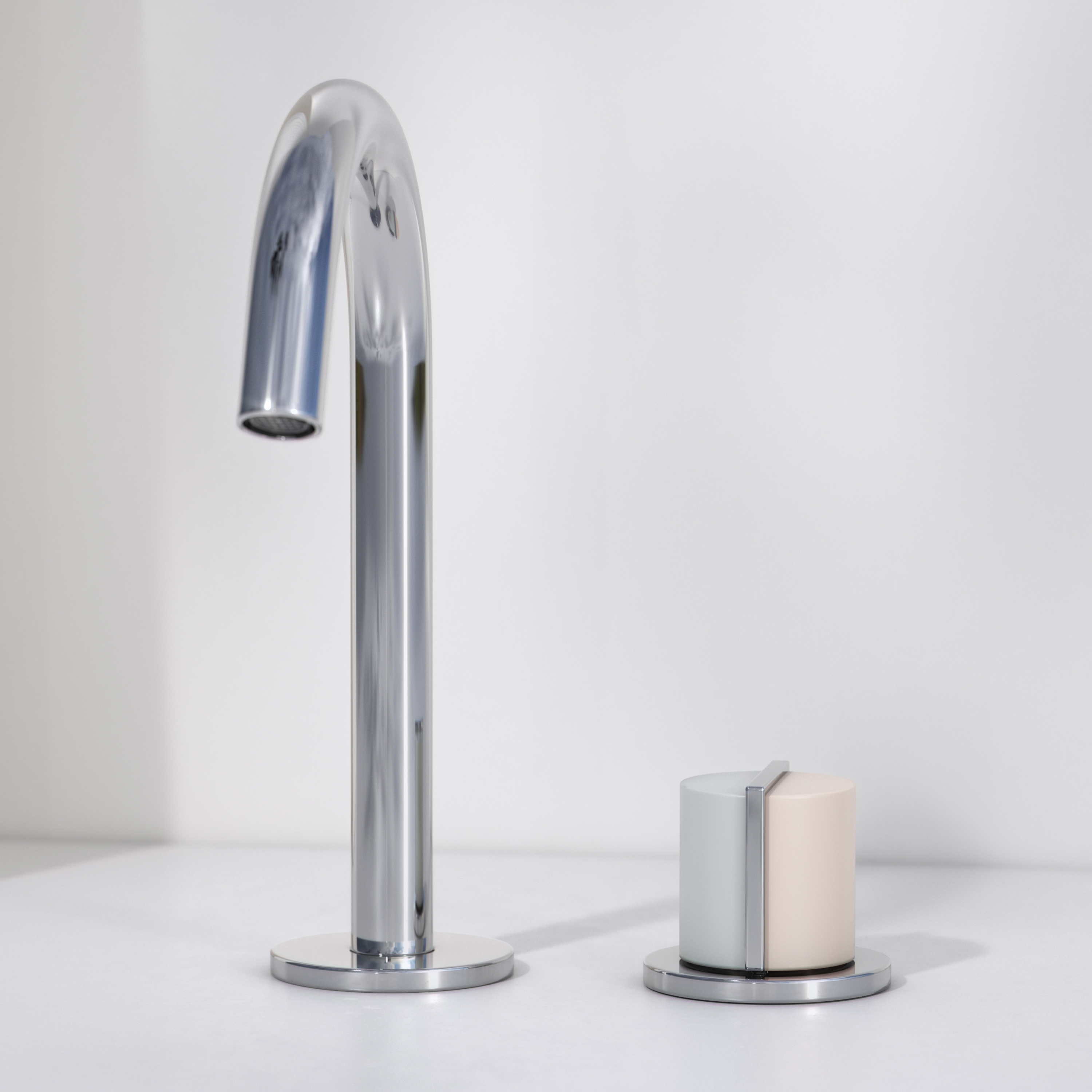 Mostra il prodotto Set 2 Fori Al Piano con Bocca a Ombrello del produttore Varied Forms