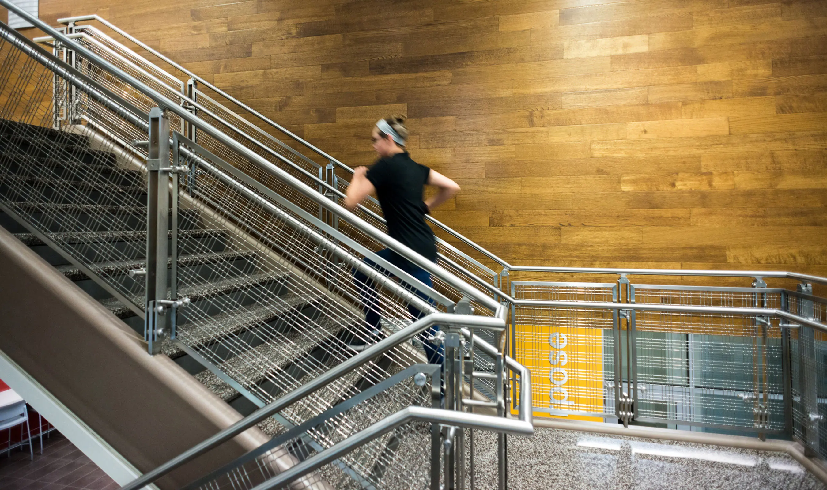 Banker Wire - Large M44-2