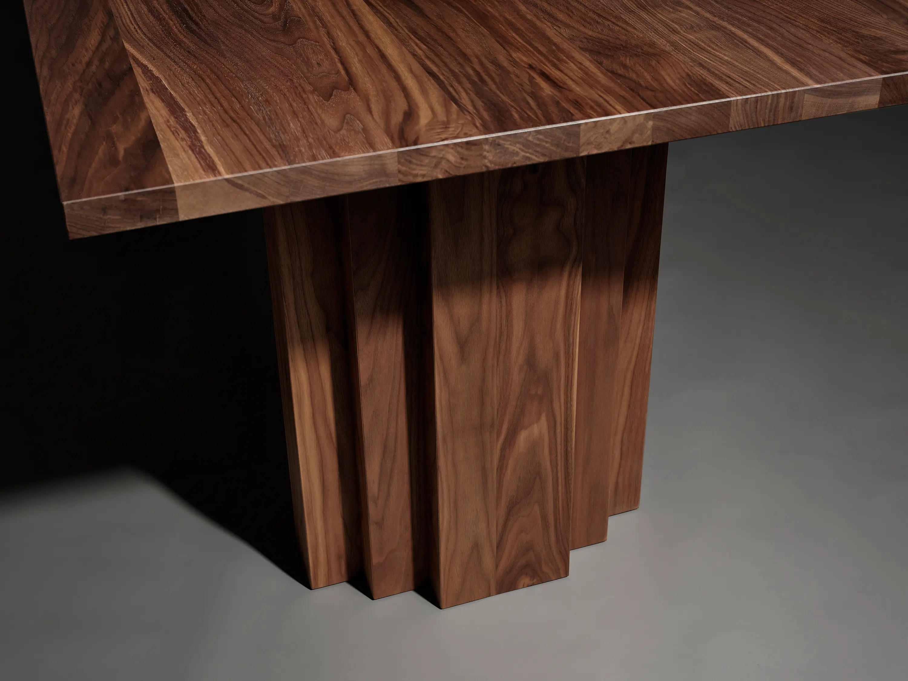 MOKKO - Brut Slim Table