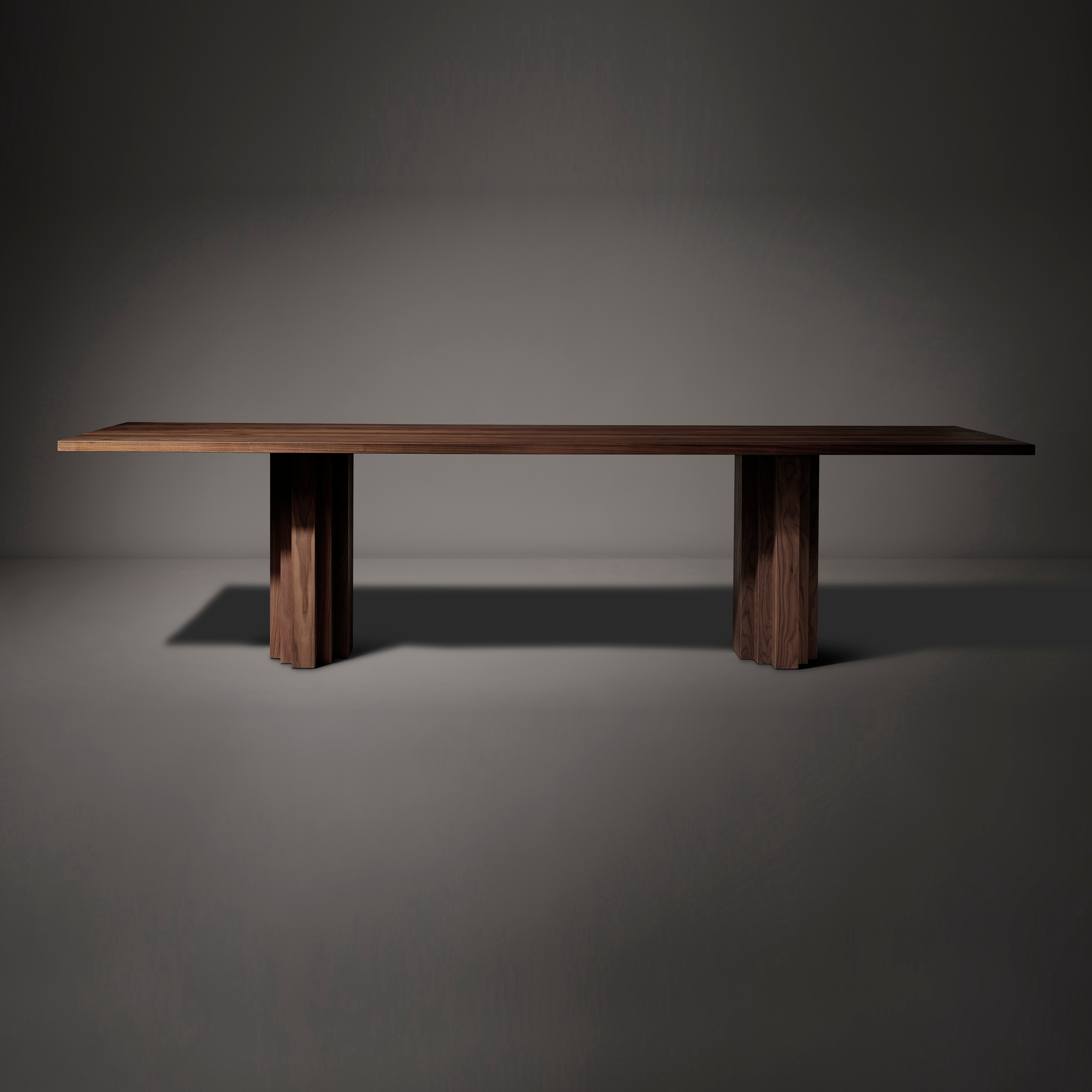 Brut Slim Table