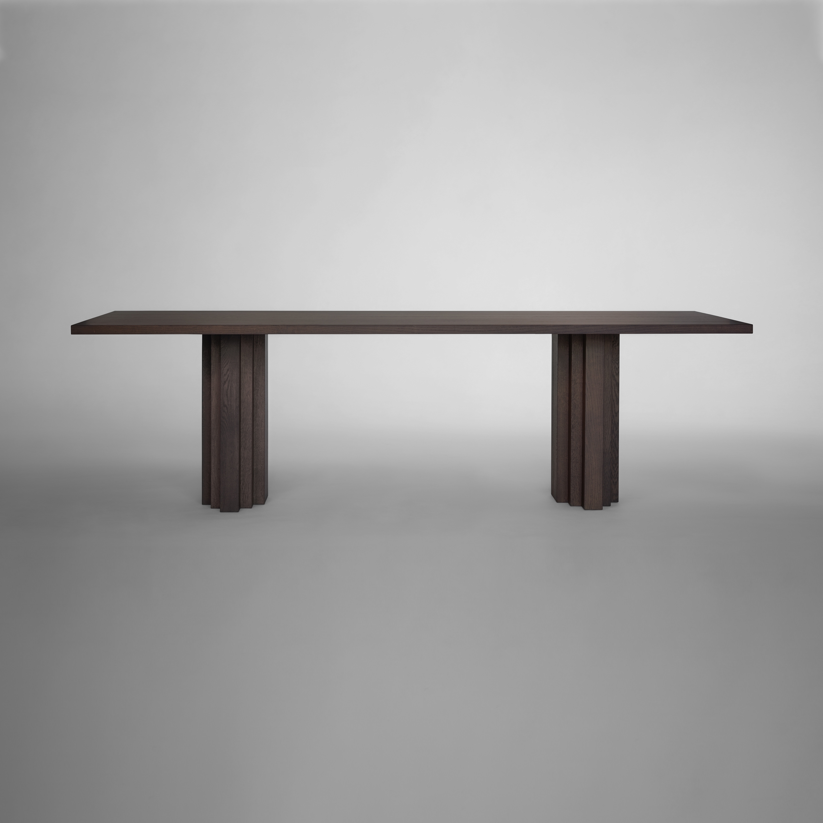 Afficher le produit Brut Slim Table du fabricant MOKKO