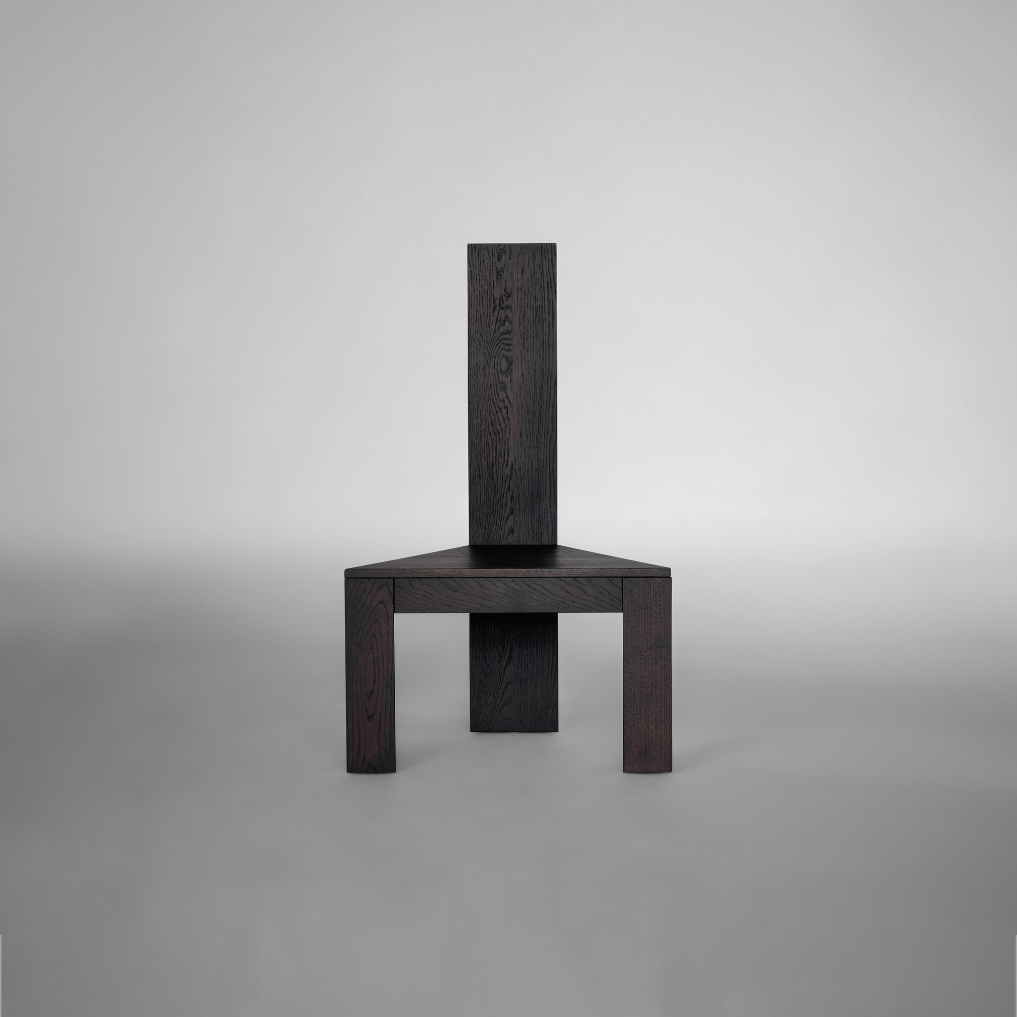 Mostra il prodotto Trigon Chair del produttore MOKKO