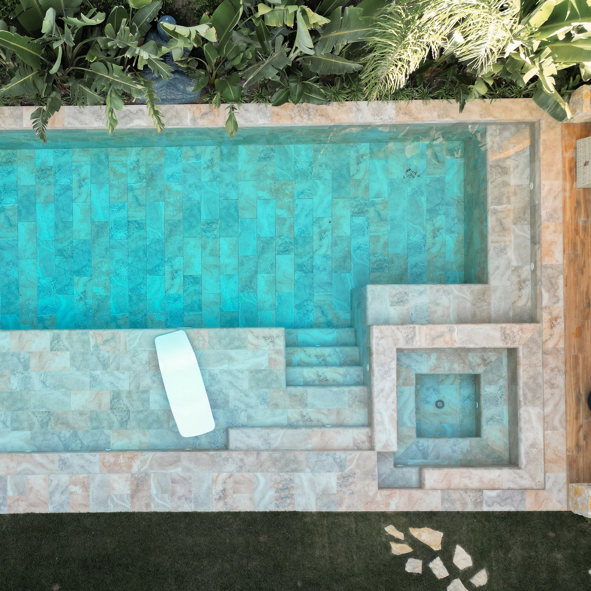 PISCINES