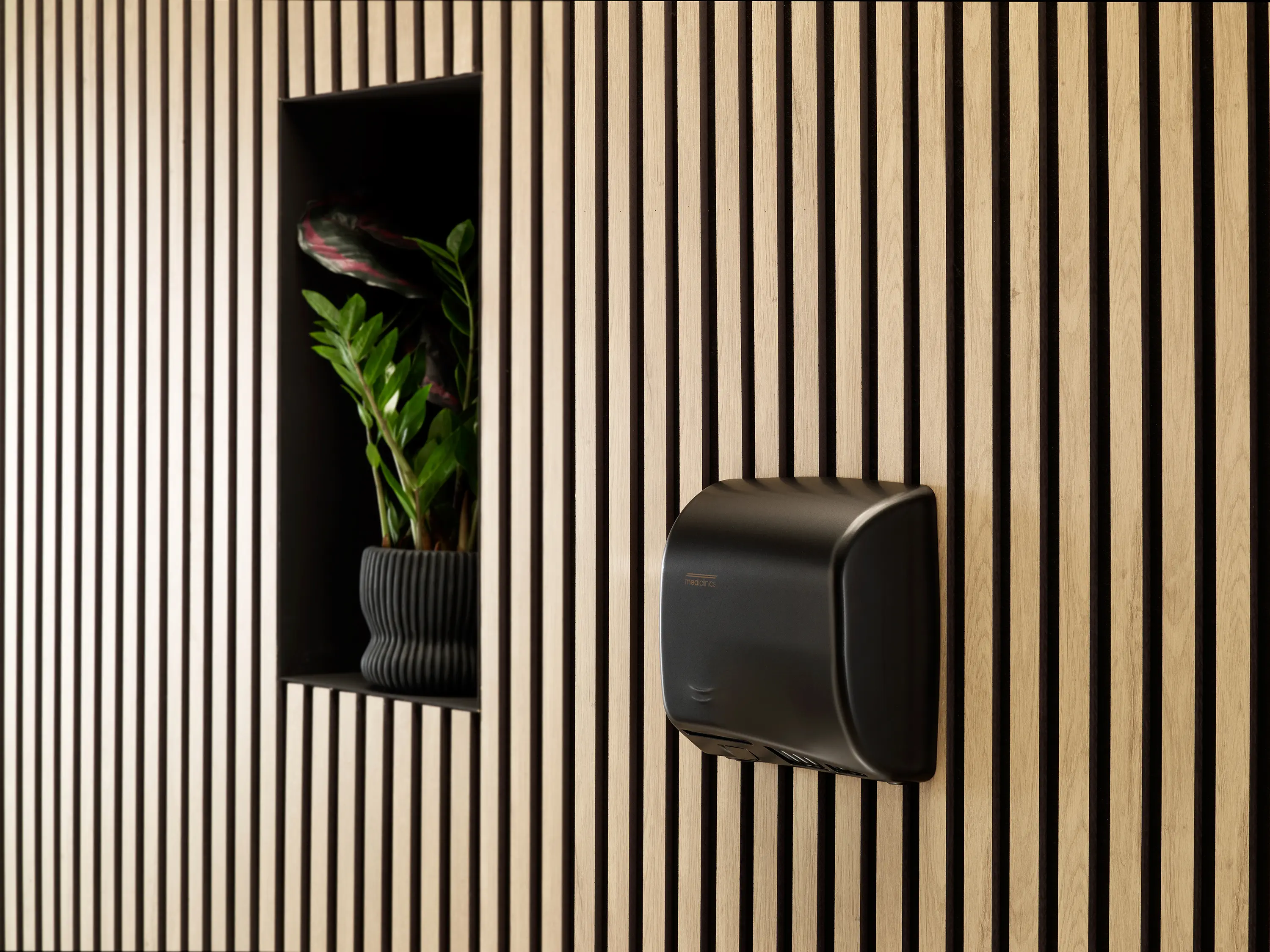 Mediclinics - Speedflow Plus | M17A White Finish