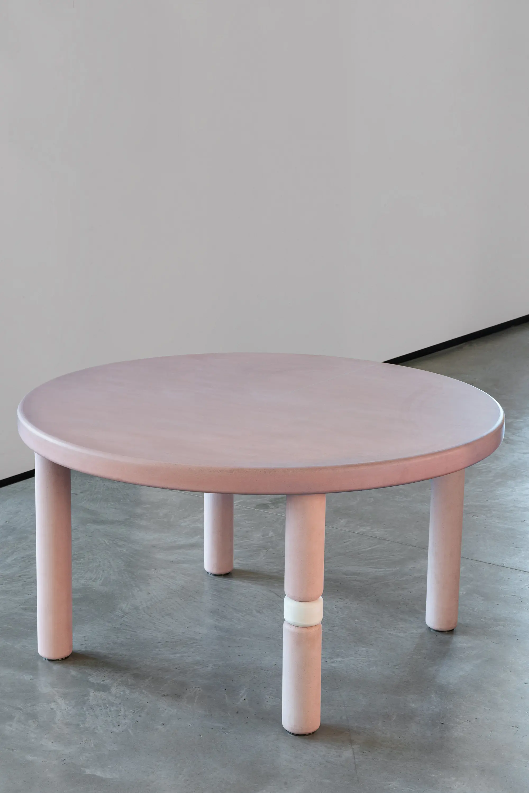 Forma & Cemento - Flipper Circular Dining Table