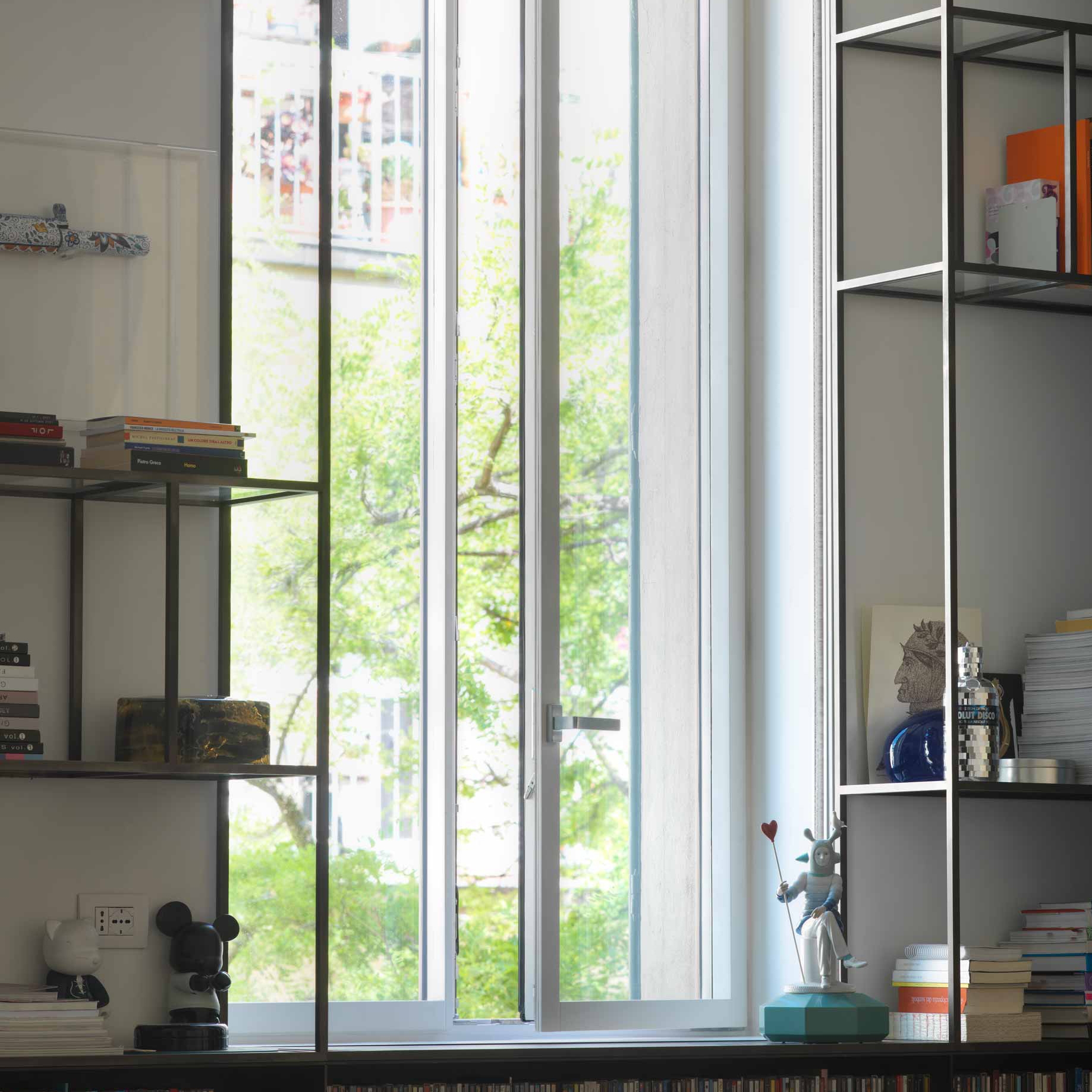 Display product Skyline Minimal Frames | Skyline Window from manufacturer Carminati Serramenti