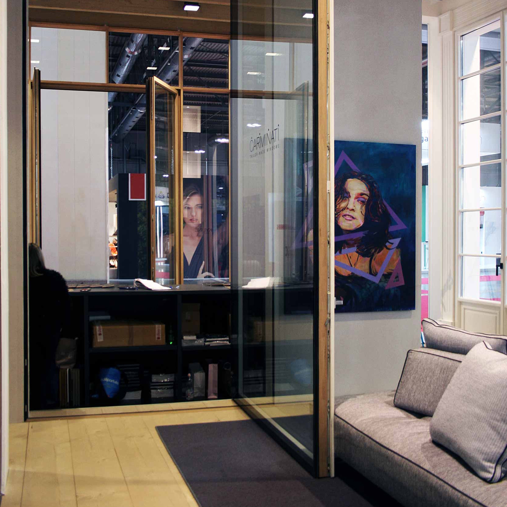 Display product Skyline Minimal Frames | Skyline Pivot from manufacturer Carminati Serramenti
