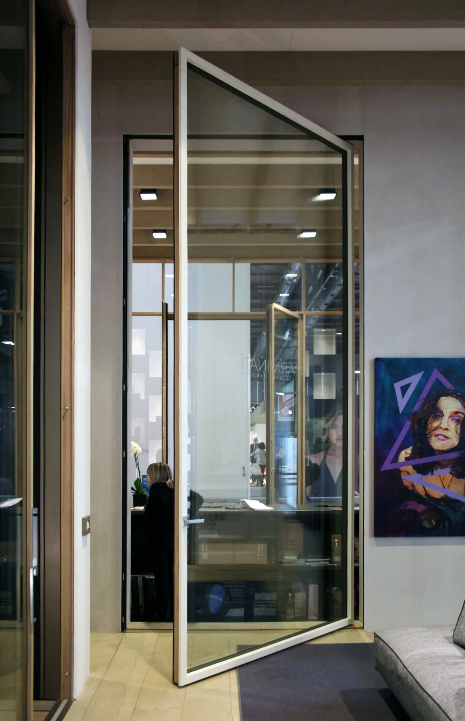 Carminati Serramenti - Skyline Minimal Frames | Skyline Pivot