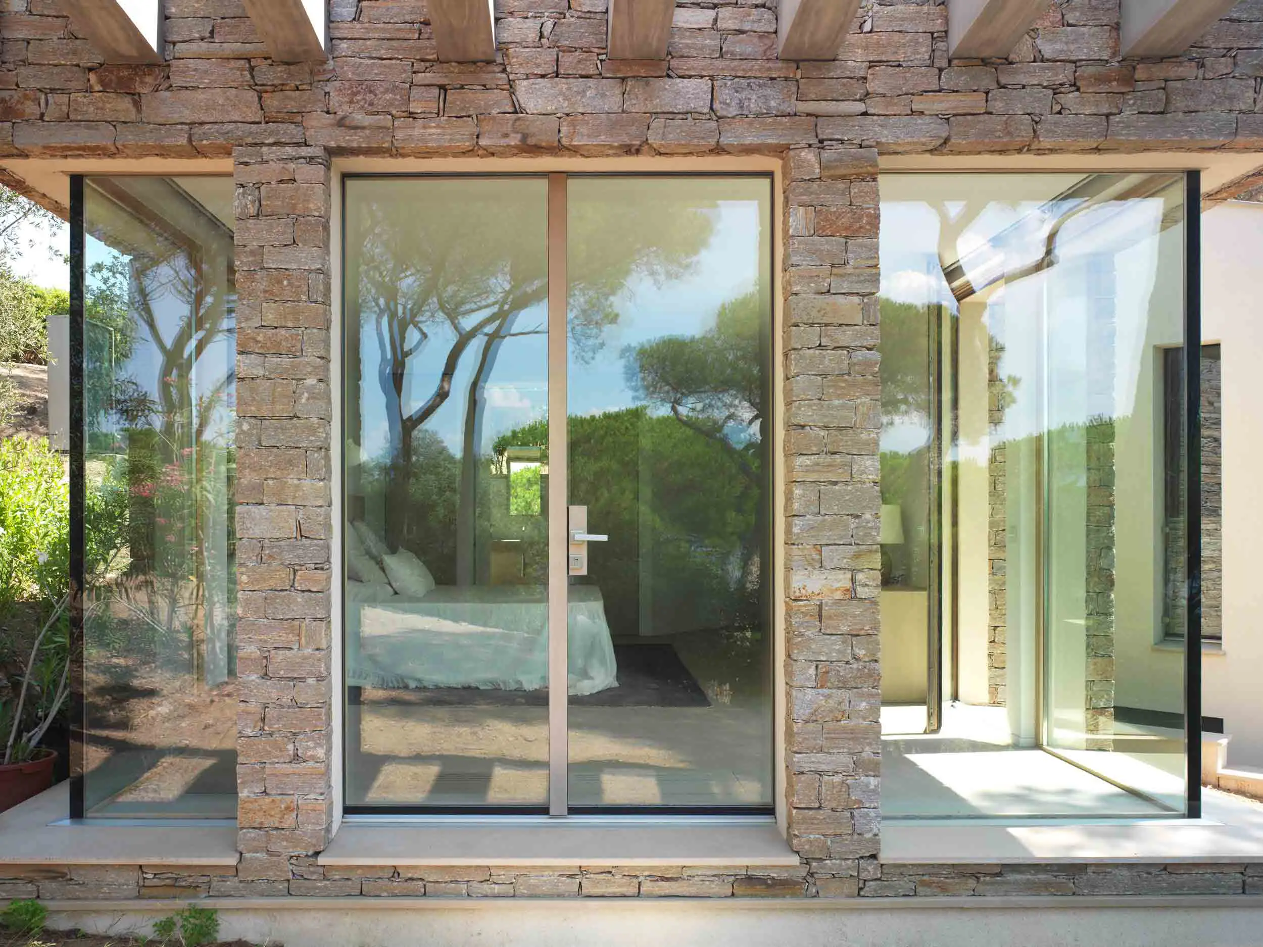 Carminati Serramenti - Skyline Minimal Frames | Skyline Entrance Door
