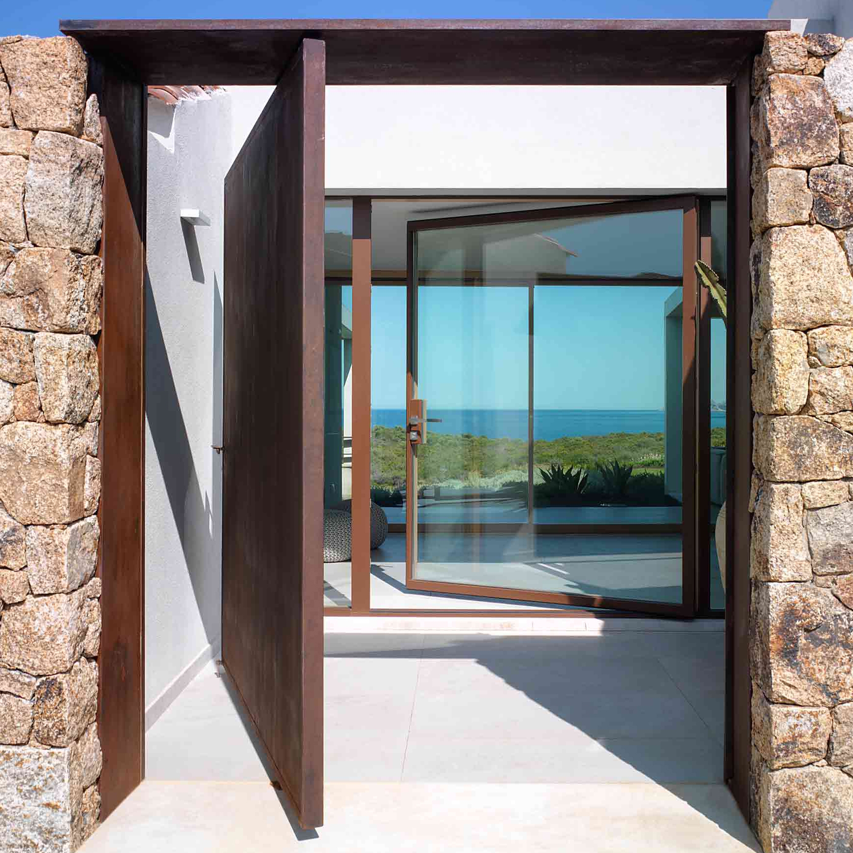 Skyline Minimal Frames | Skyline Pivot