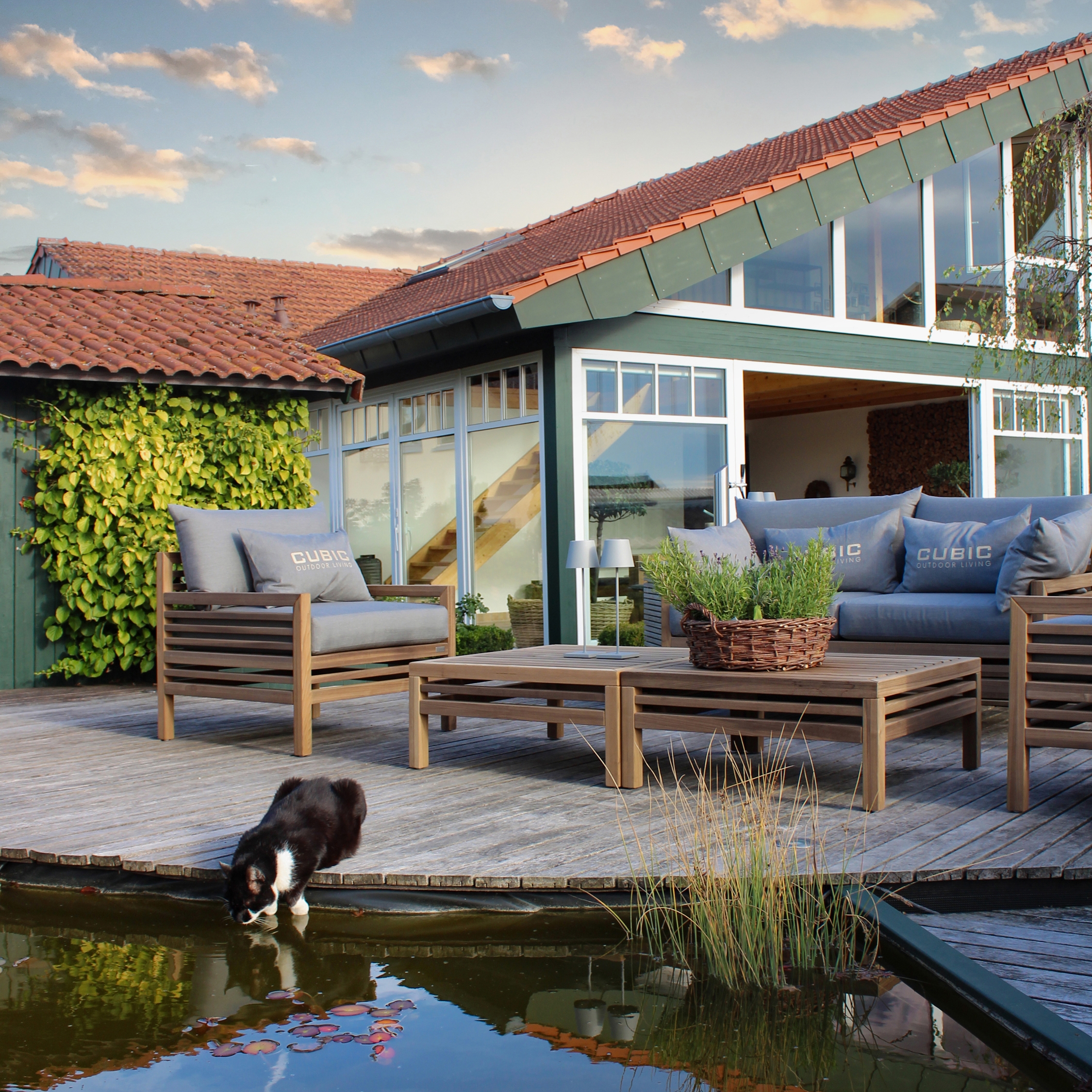 Cubic Outdoor Living