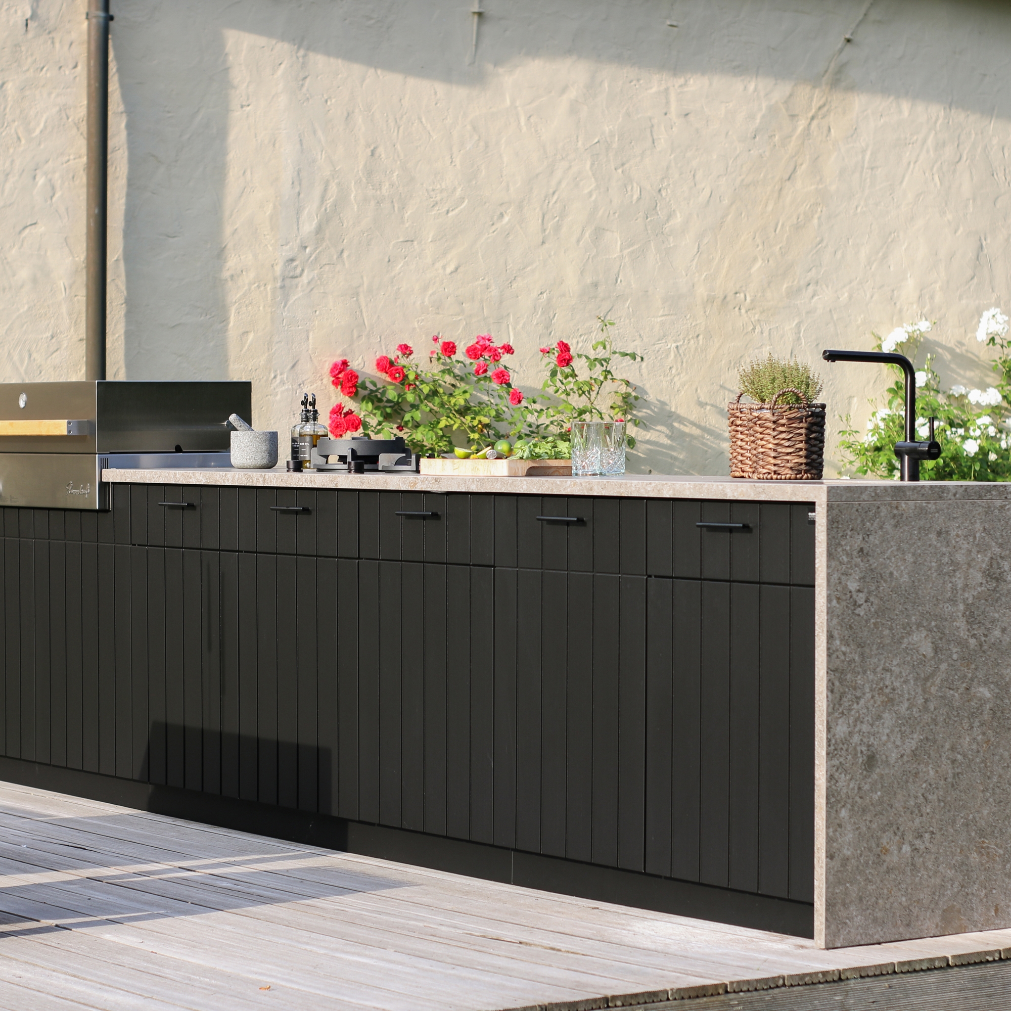 Display product Outdoor Kitchen C4 from manufacturer Cubic Outdoor Living GmbH