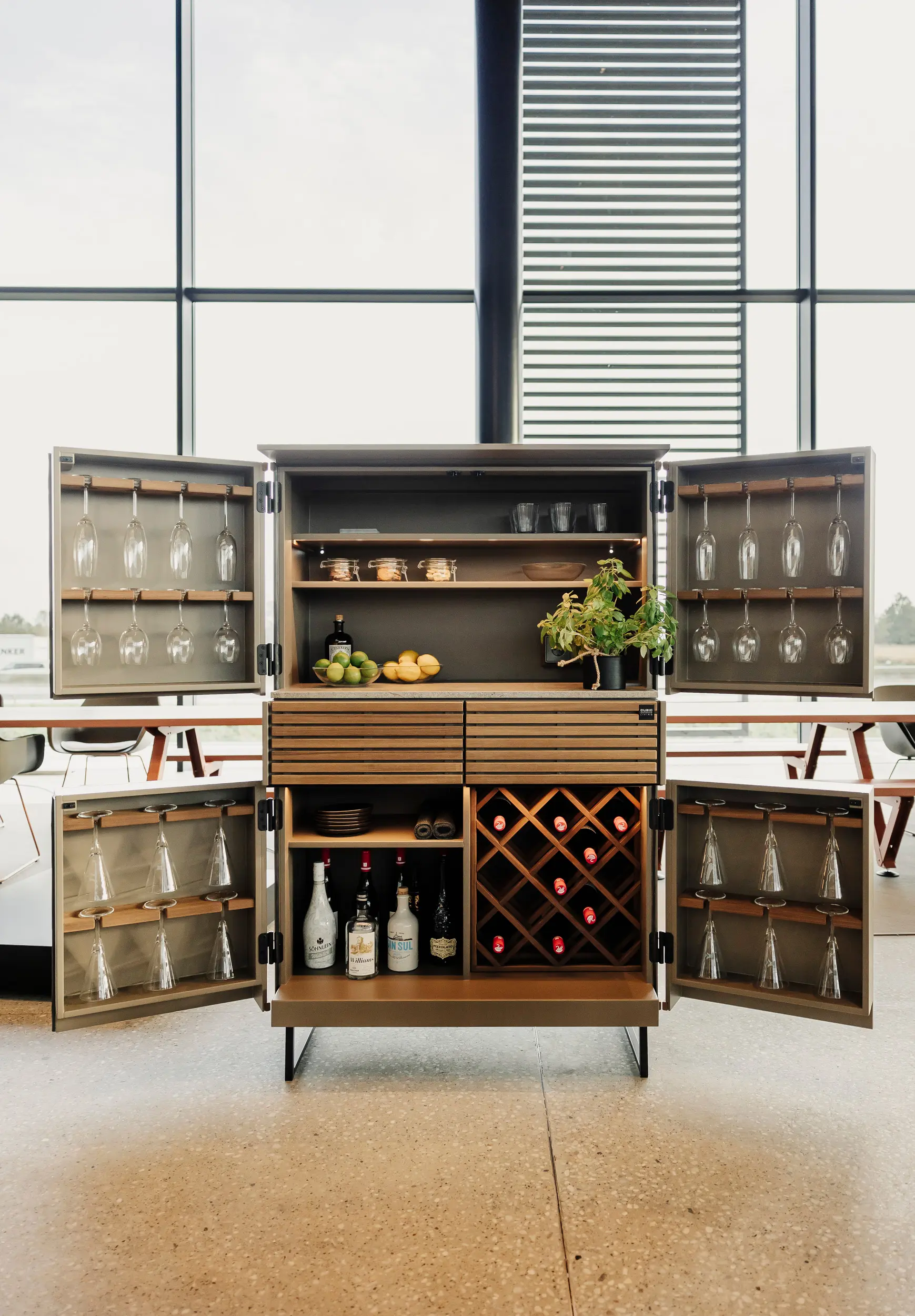 Cubic Outdoor Living GmbH - Bar In A Cupboard