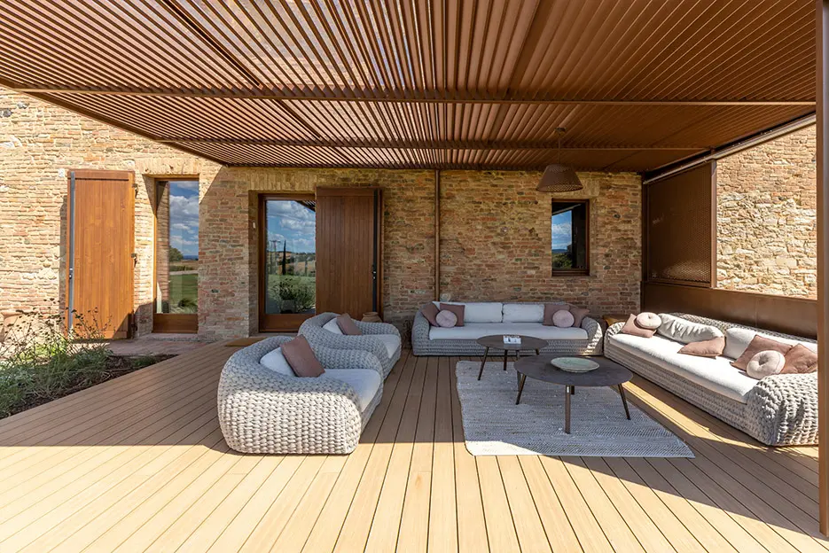 DÉCO SPA - ULTRASHIELD Boards Red Cedar