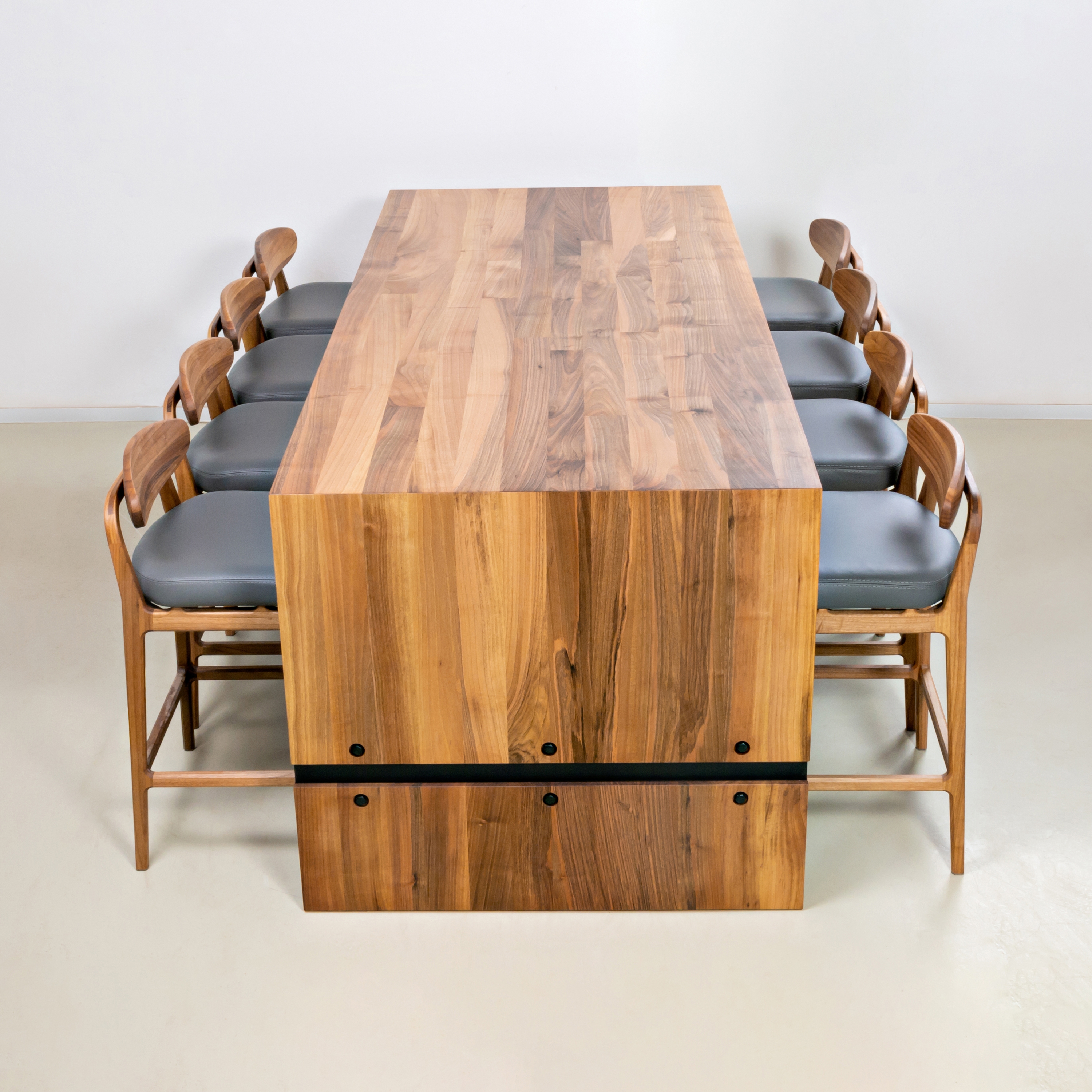 Mostrar el producto Clover half bar table 240*100*95cm del fabricante Hookl und Stool