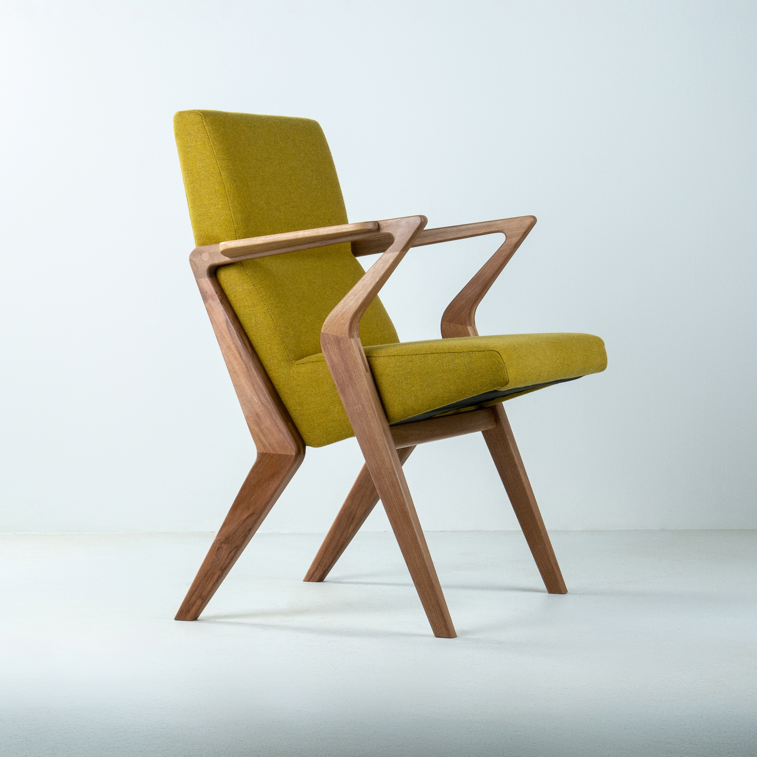 Mostrar el producto Ponti chair,Wool coll fabric del fabricante Hookl und Stool
