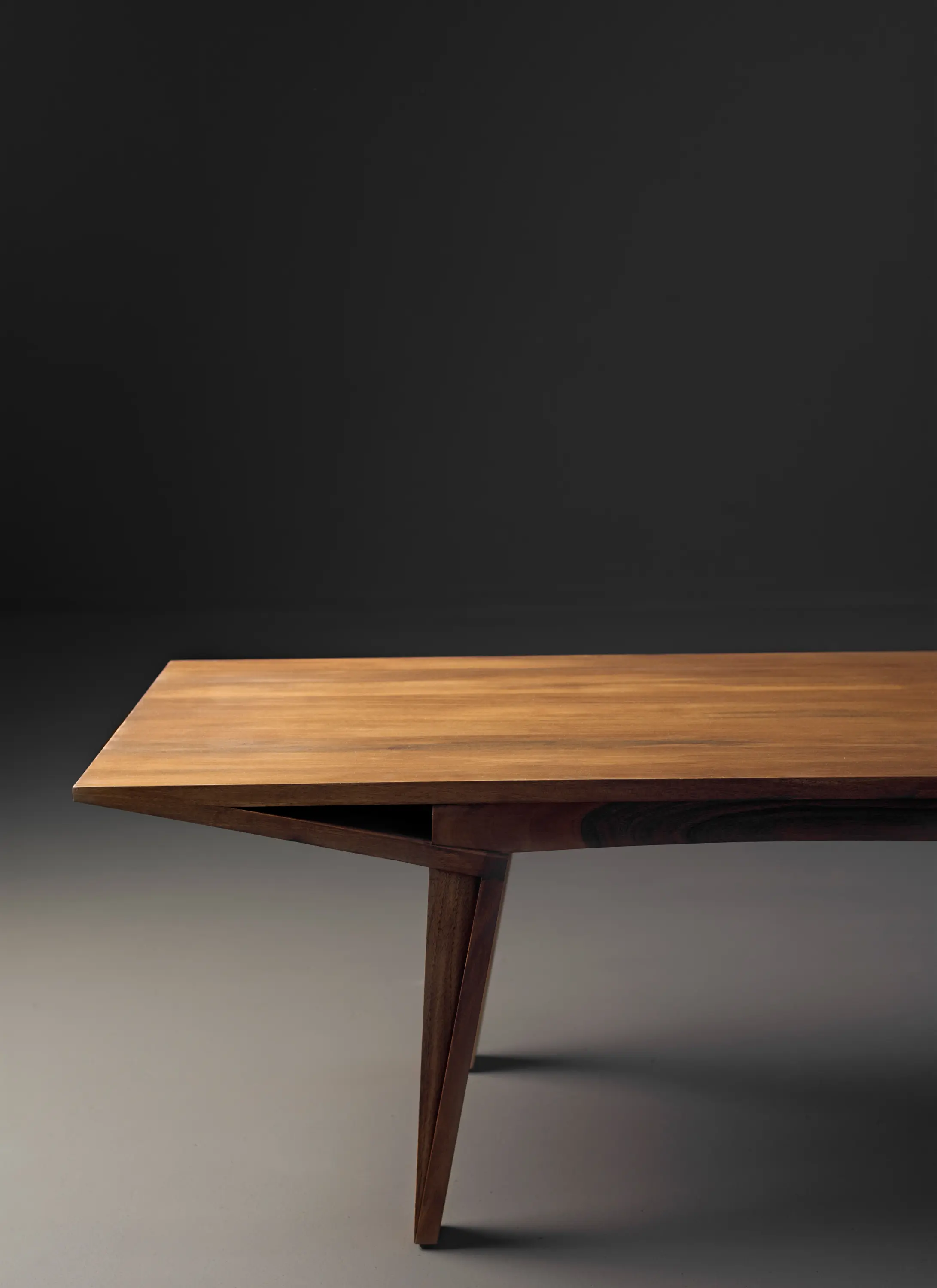 Hookl und Stool - Maru coffee table
