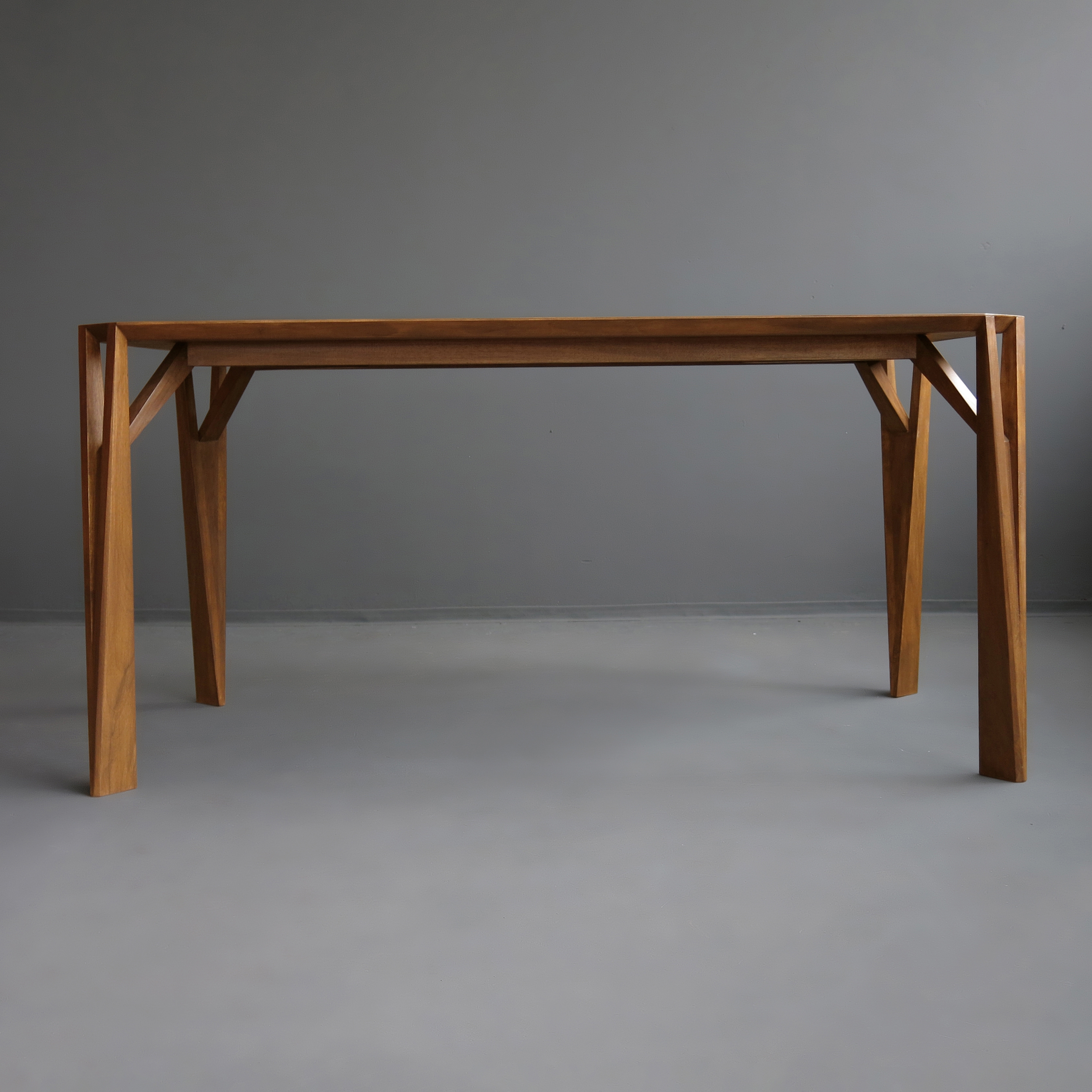 Mostrar el producto Kaminari dining table del fabricante Hookl und Stool