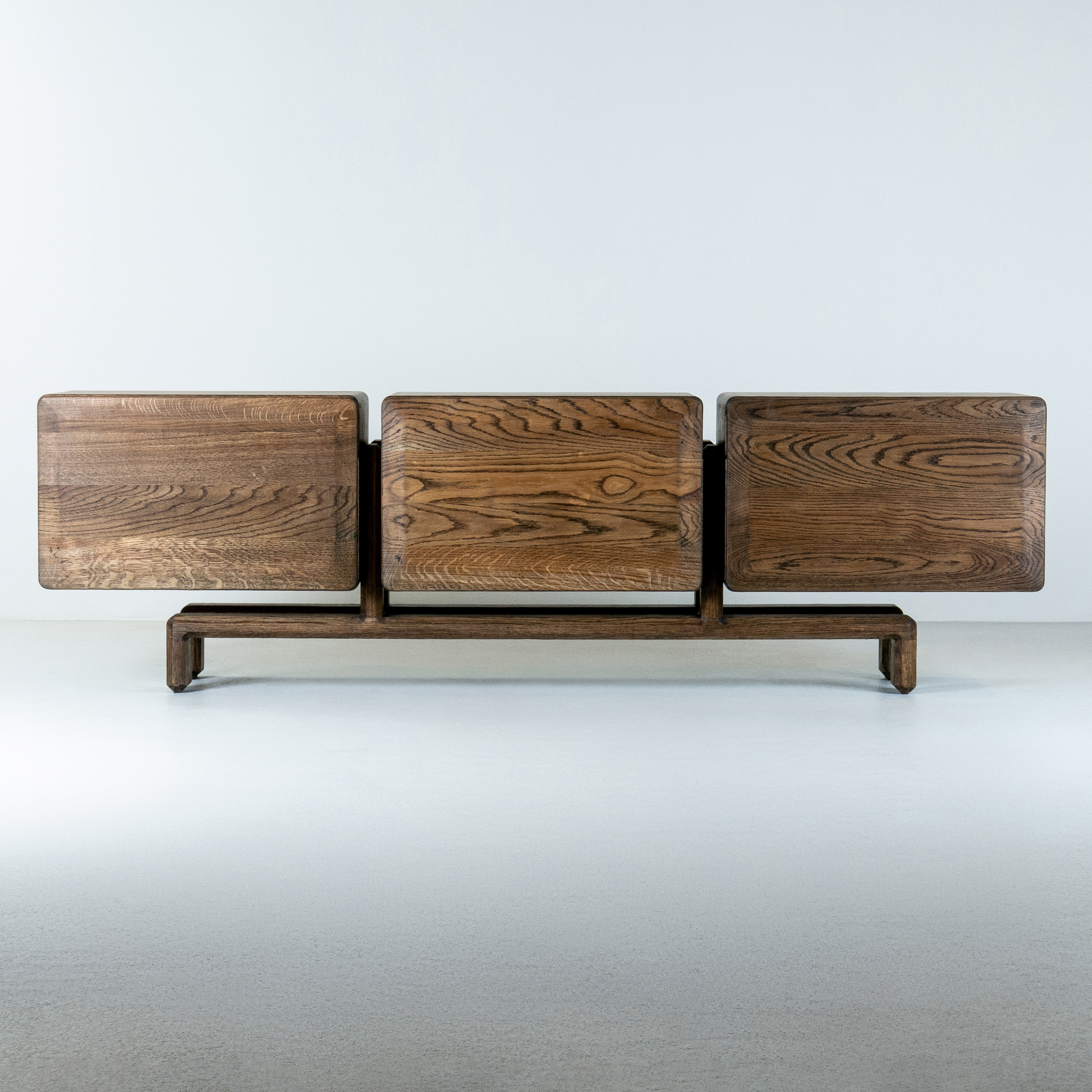Mostra il prodotto Trodel side board 180cm del produttore Hookl und Stool