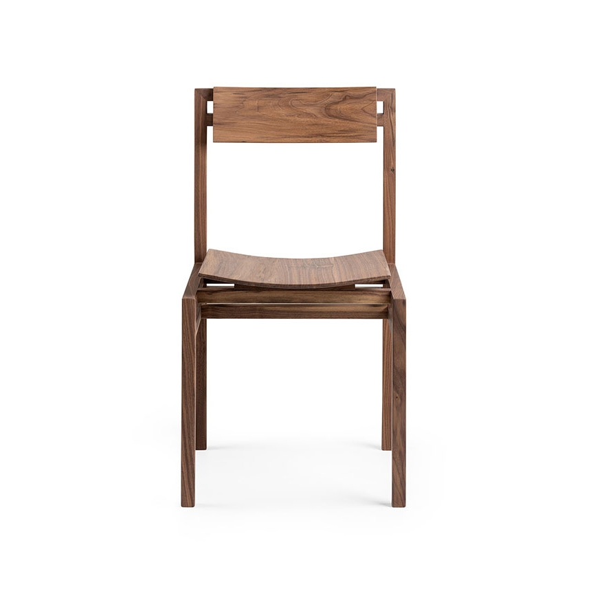 Mostra il prodotto Haus Chair Walnut del produttore Kluskens Meubelcreaties