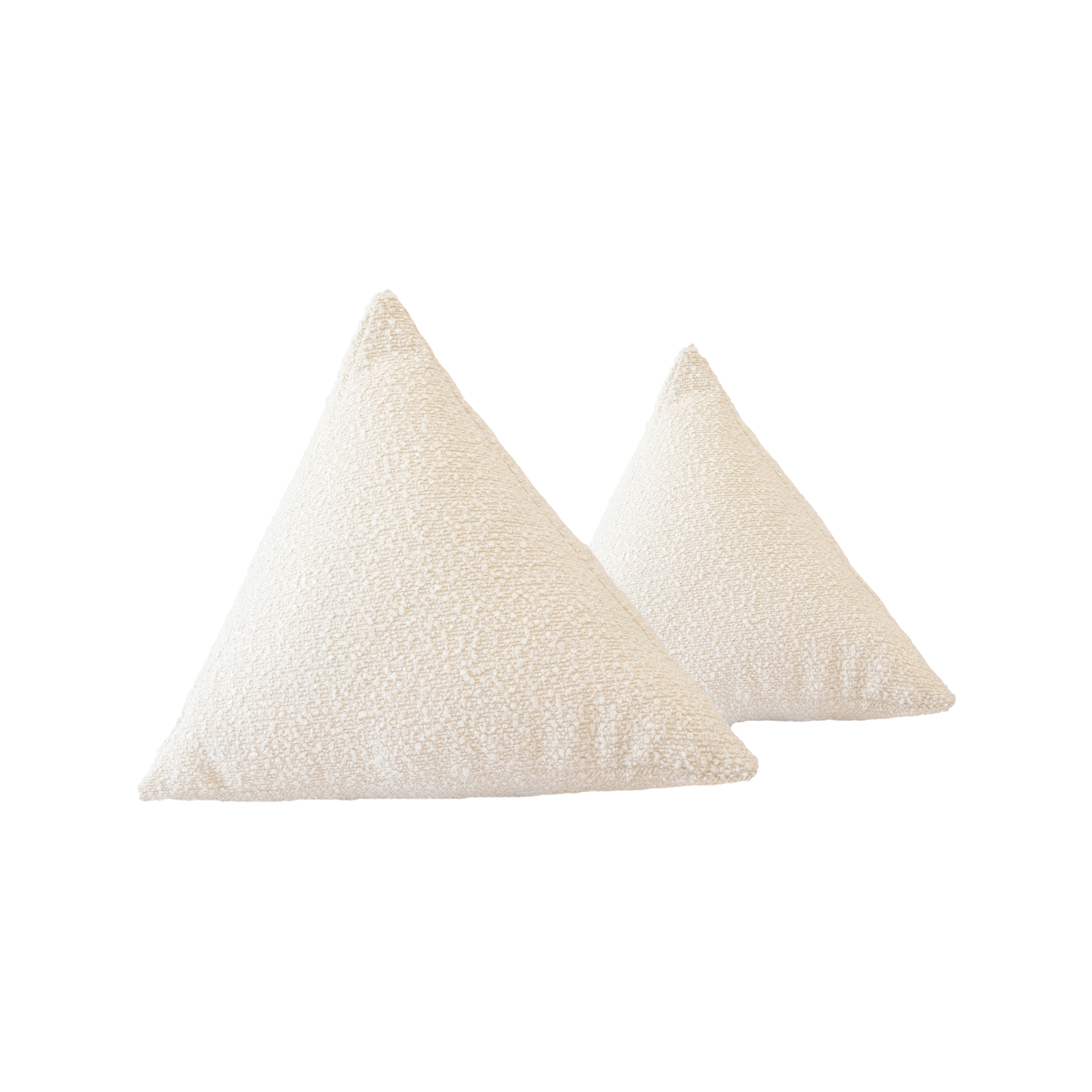 Afficher le produit Coussins et Plaids | Coussin pyramide en bouclette M du fabricant MX HOME