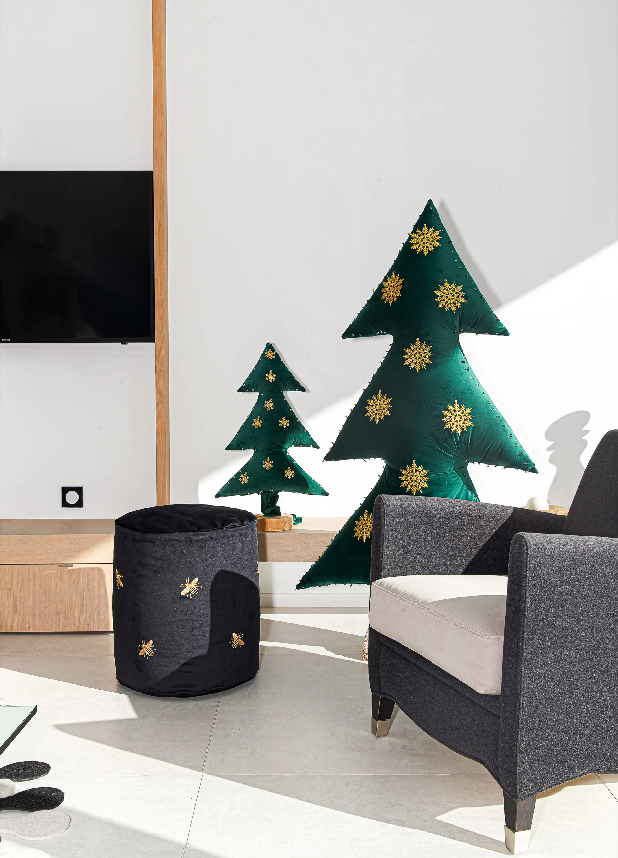 MX HOME - Arbol de navidad | Arbol de navidad luminoso de terciopelo verde con copos oro 70cm