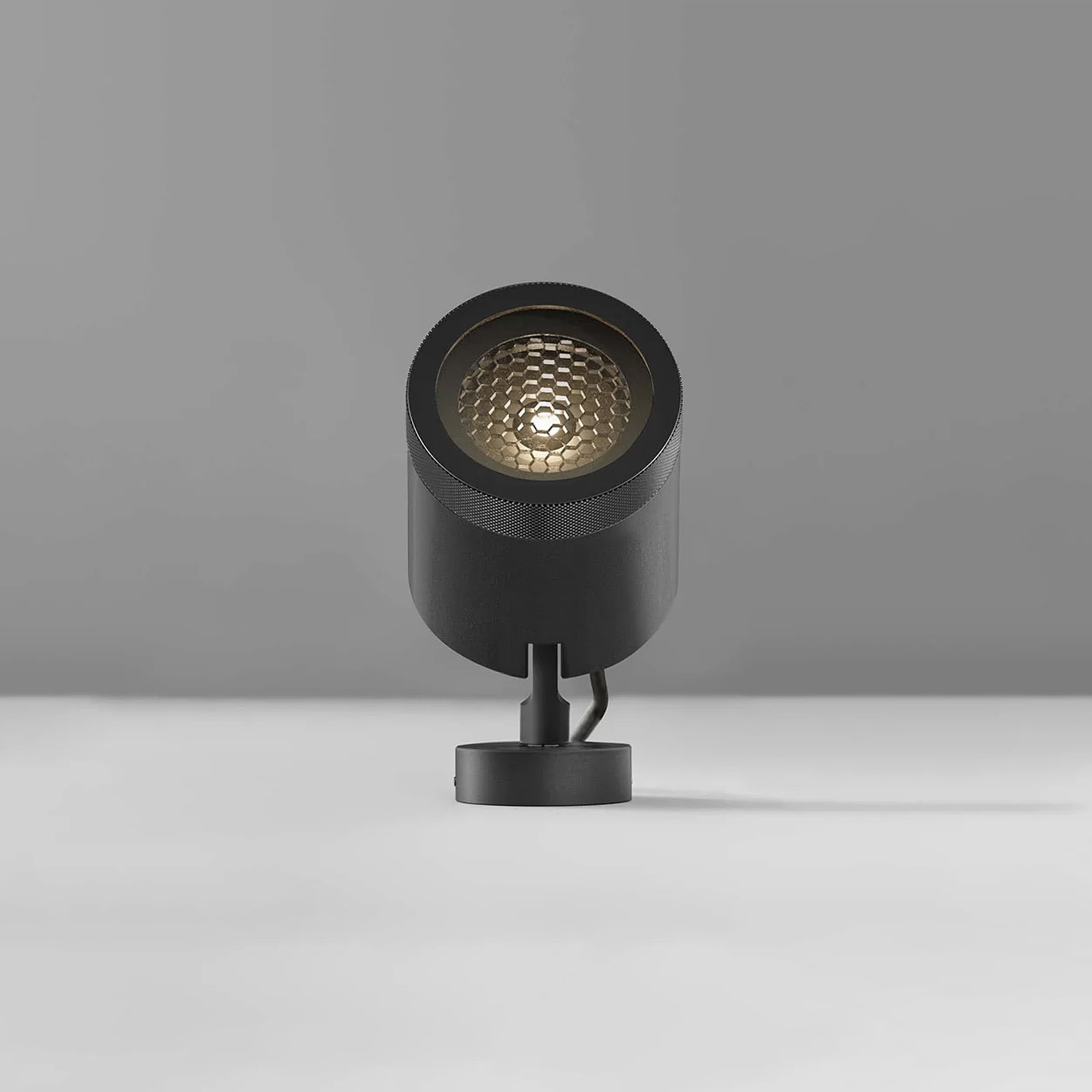 Display product Maxi Dot Spot from manufacturer OLEV