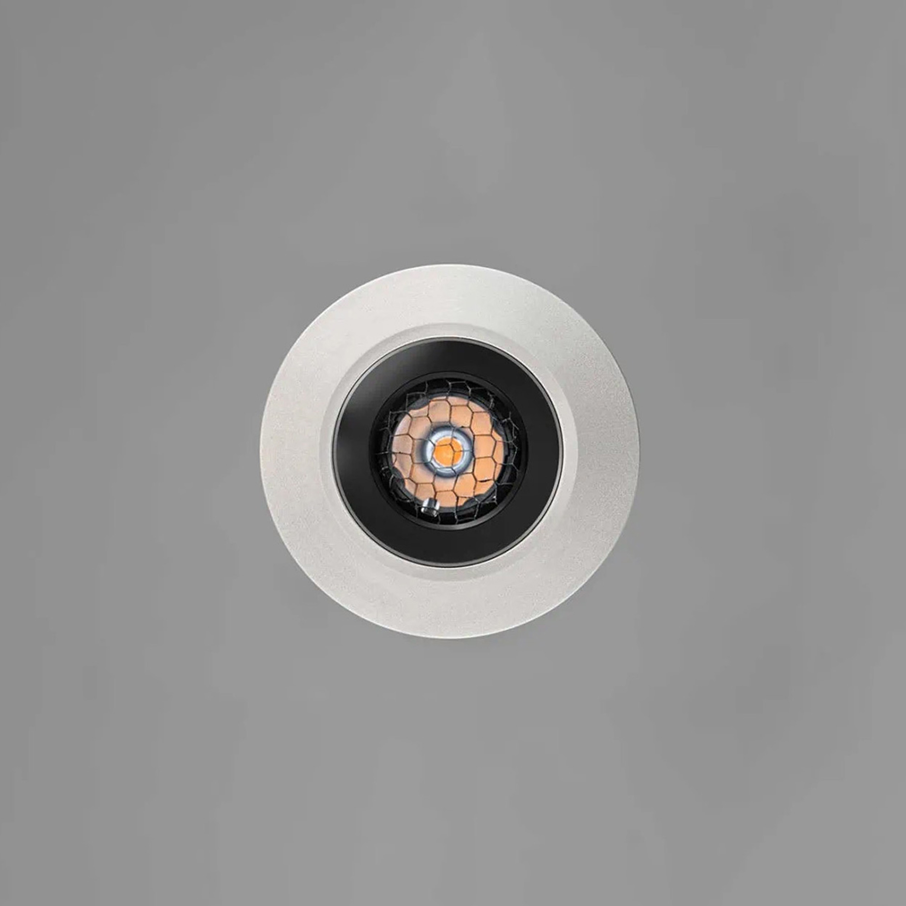 Mostra il prodotto Mini Dot Down Light del produttore OLEV