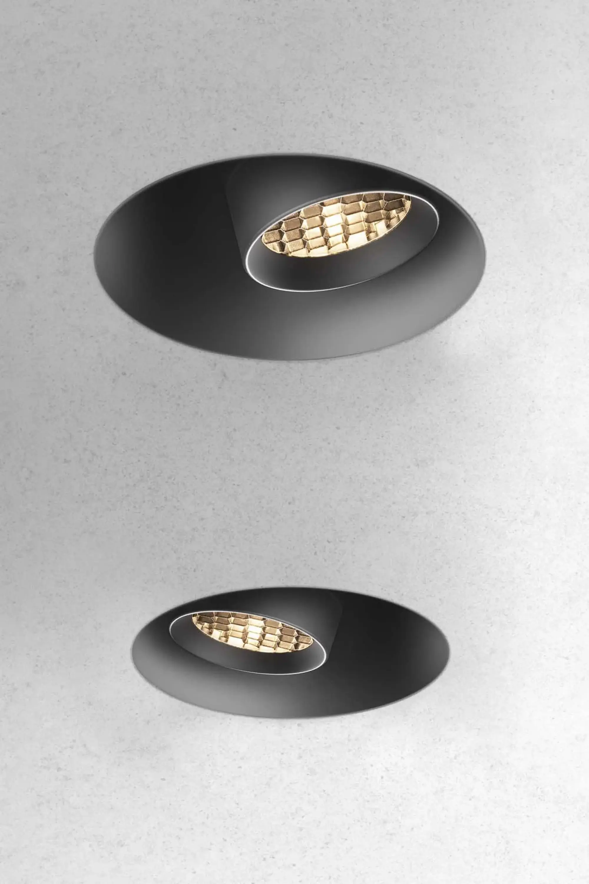 OLEV - Tiny Adjustable Ghost