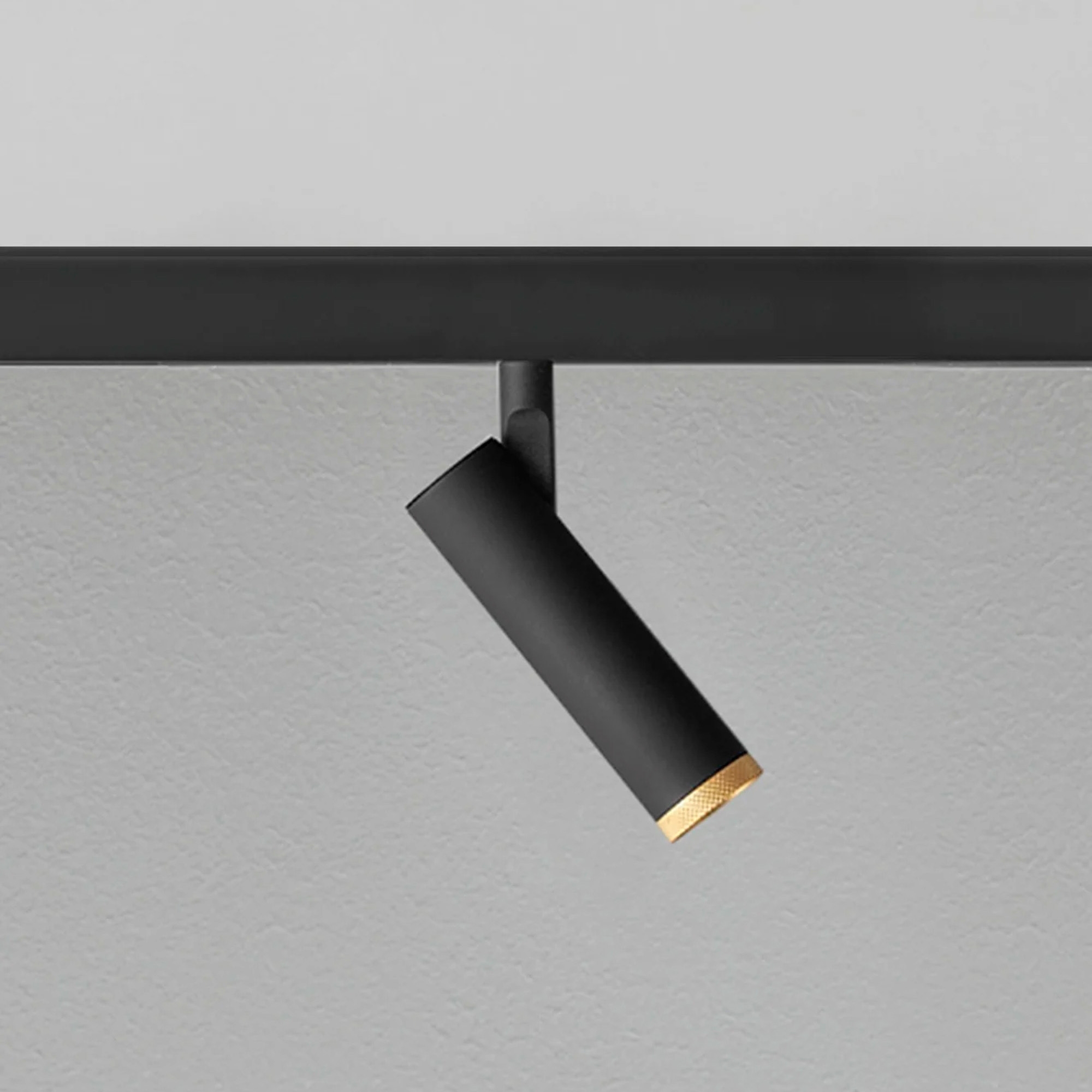 Display product Beam Master Track 25 from manufacturer OLEV