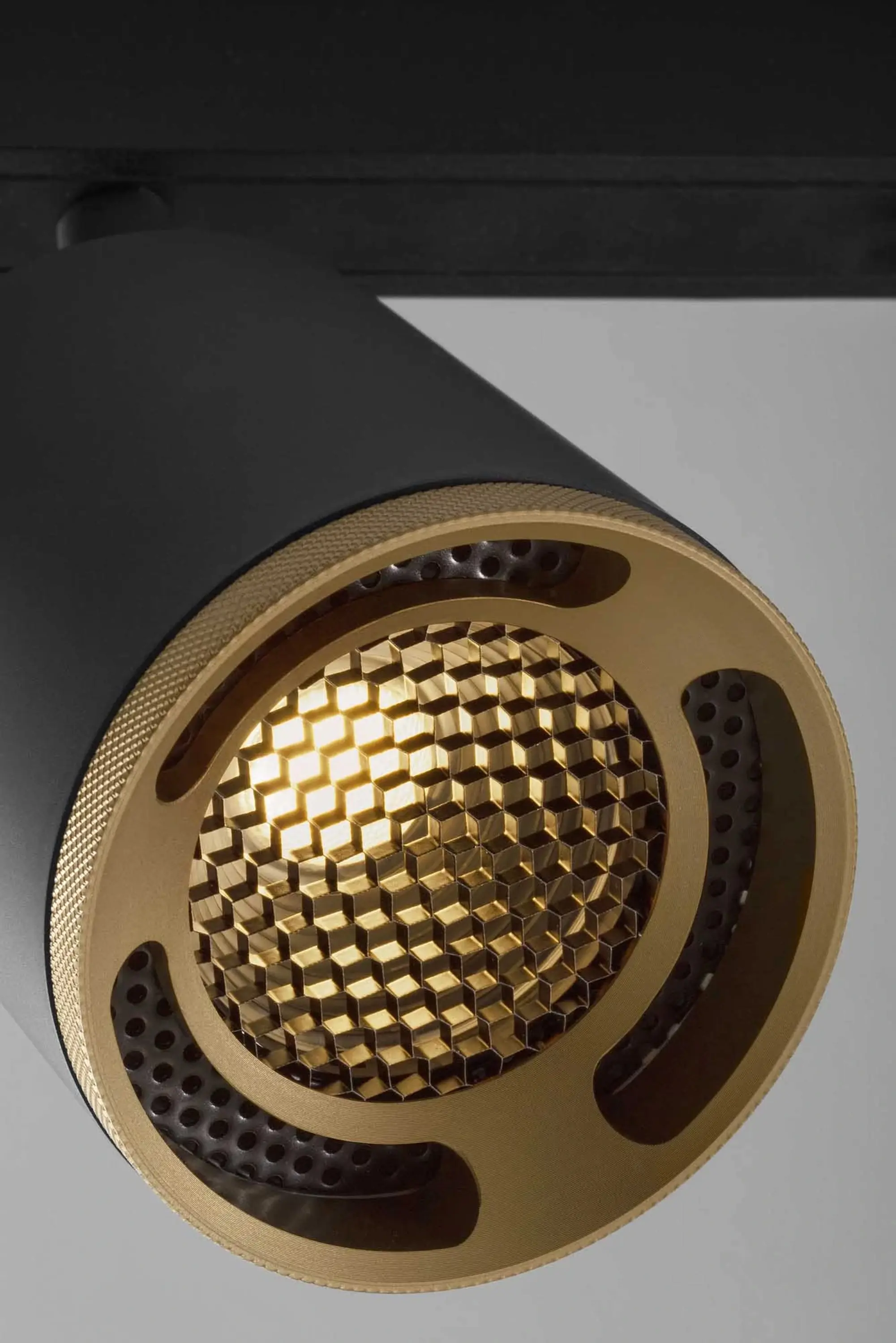 OLEV - Beam Master Track 80