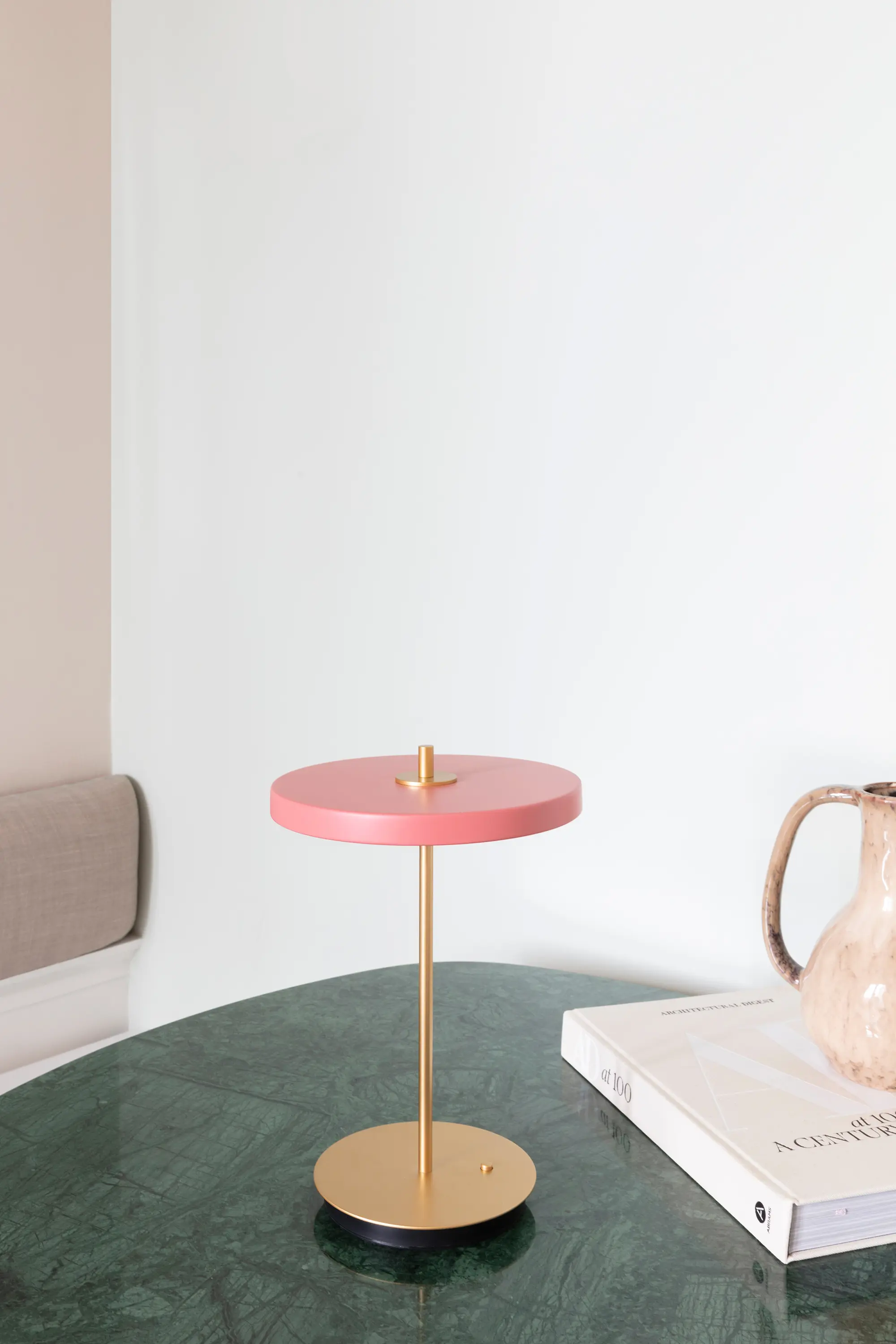 UMAGE - Asteria Move | medium, portable lamp, nuance rose