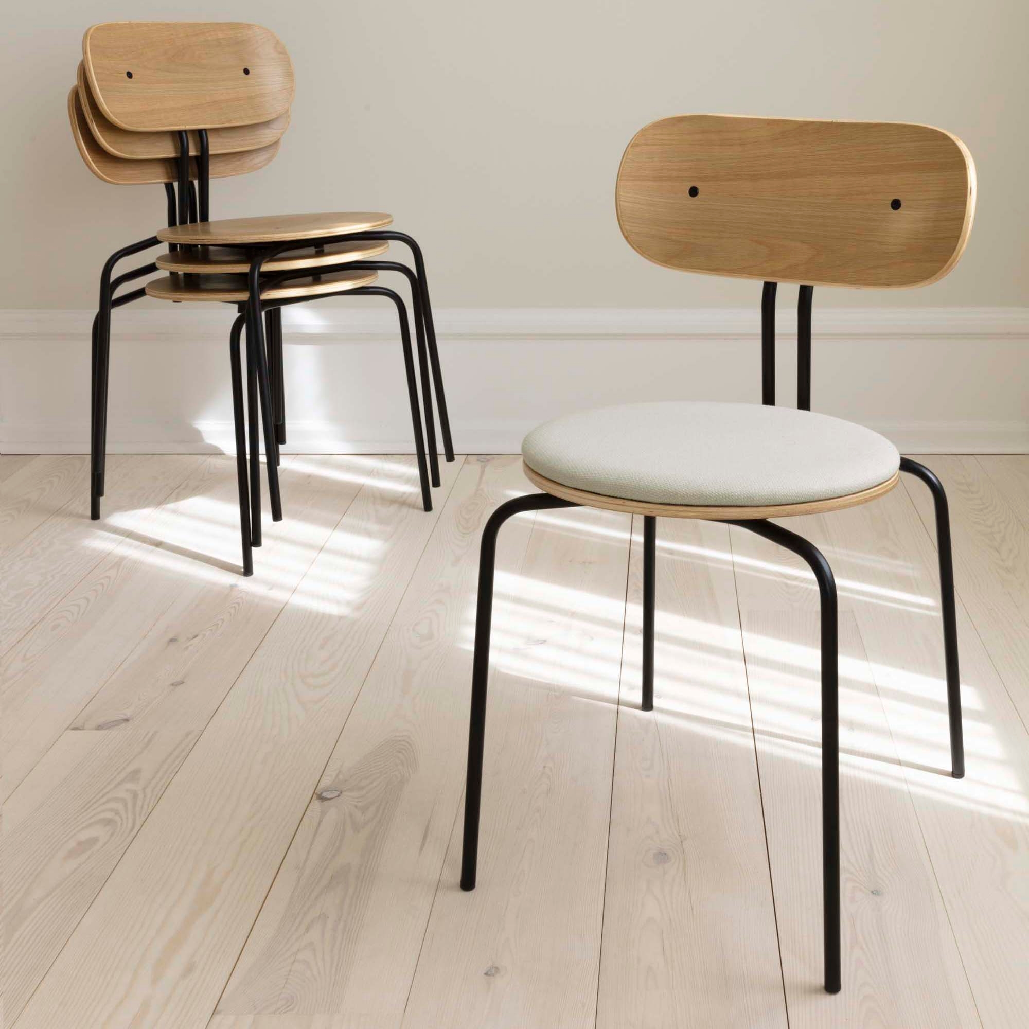 Curious | oak, white sands, black legs