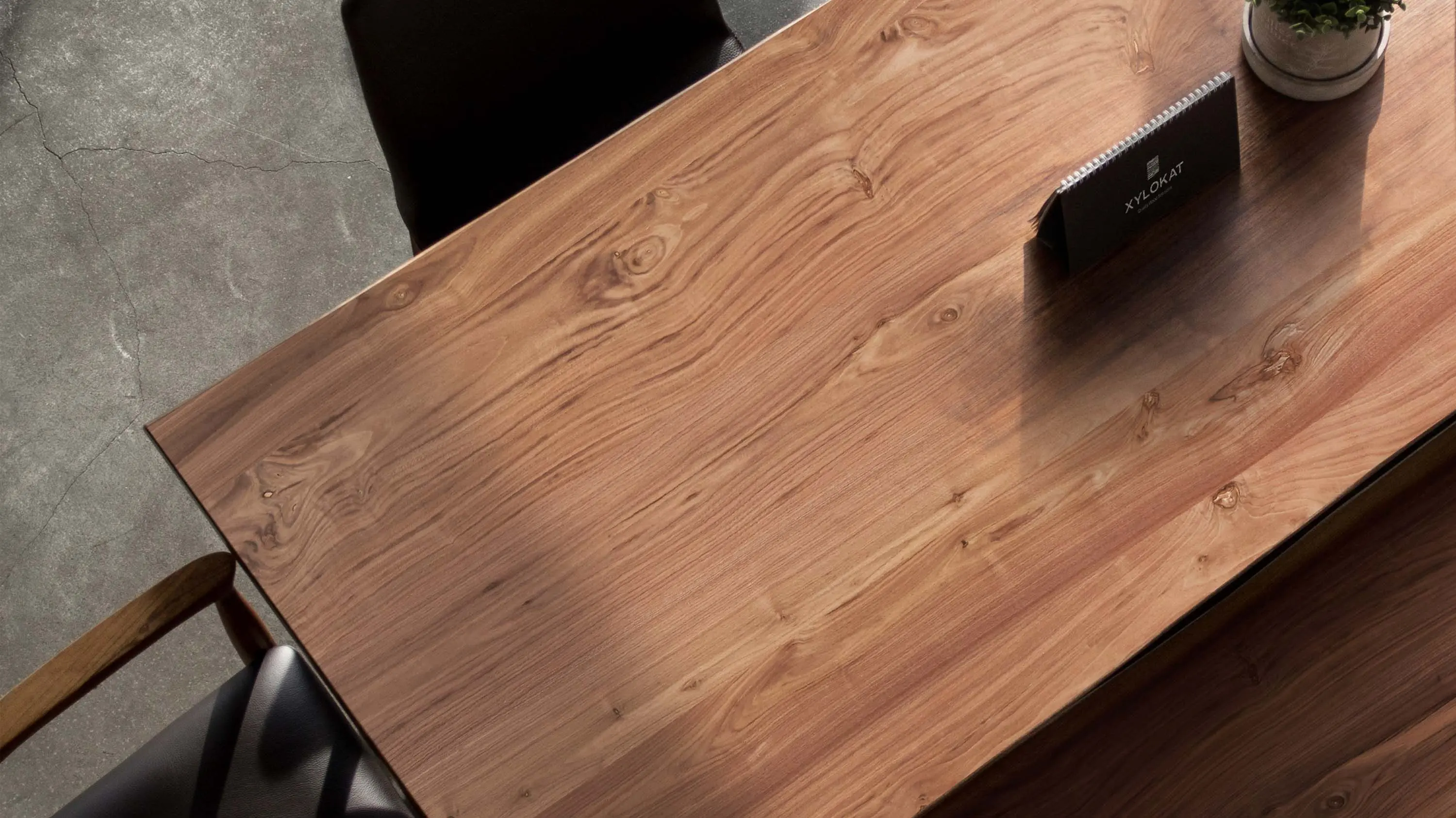 XYLOKAT - Rustic Walnut