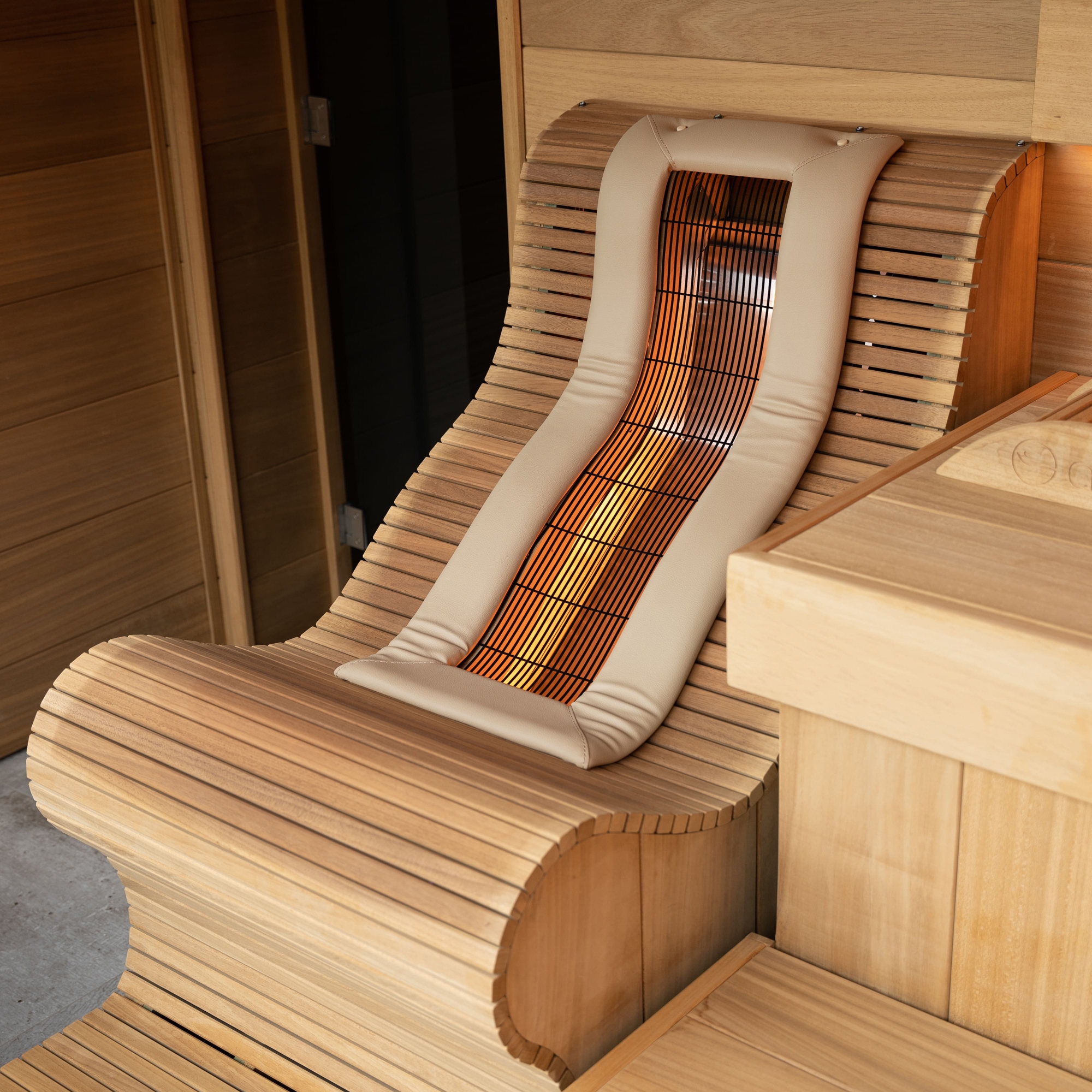 Mostrar el producto Lounge Bank del fabricante Alpha Wellness Sensations