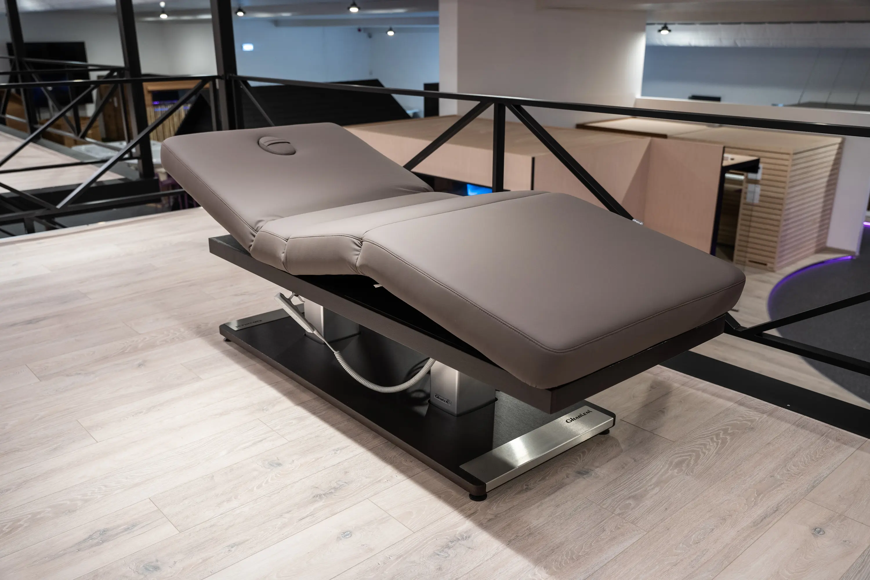 Alpha Wellness Sensations - Spa Table