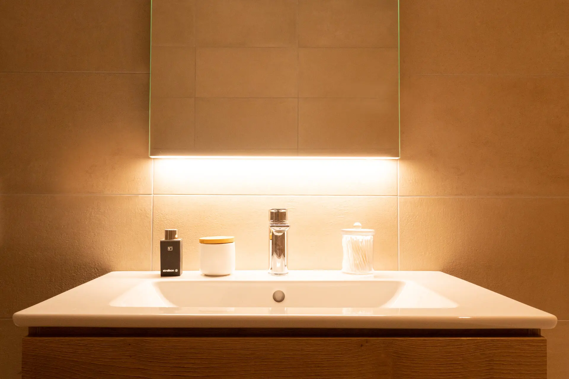 Schneider - Schneider LOW plus LED