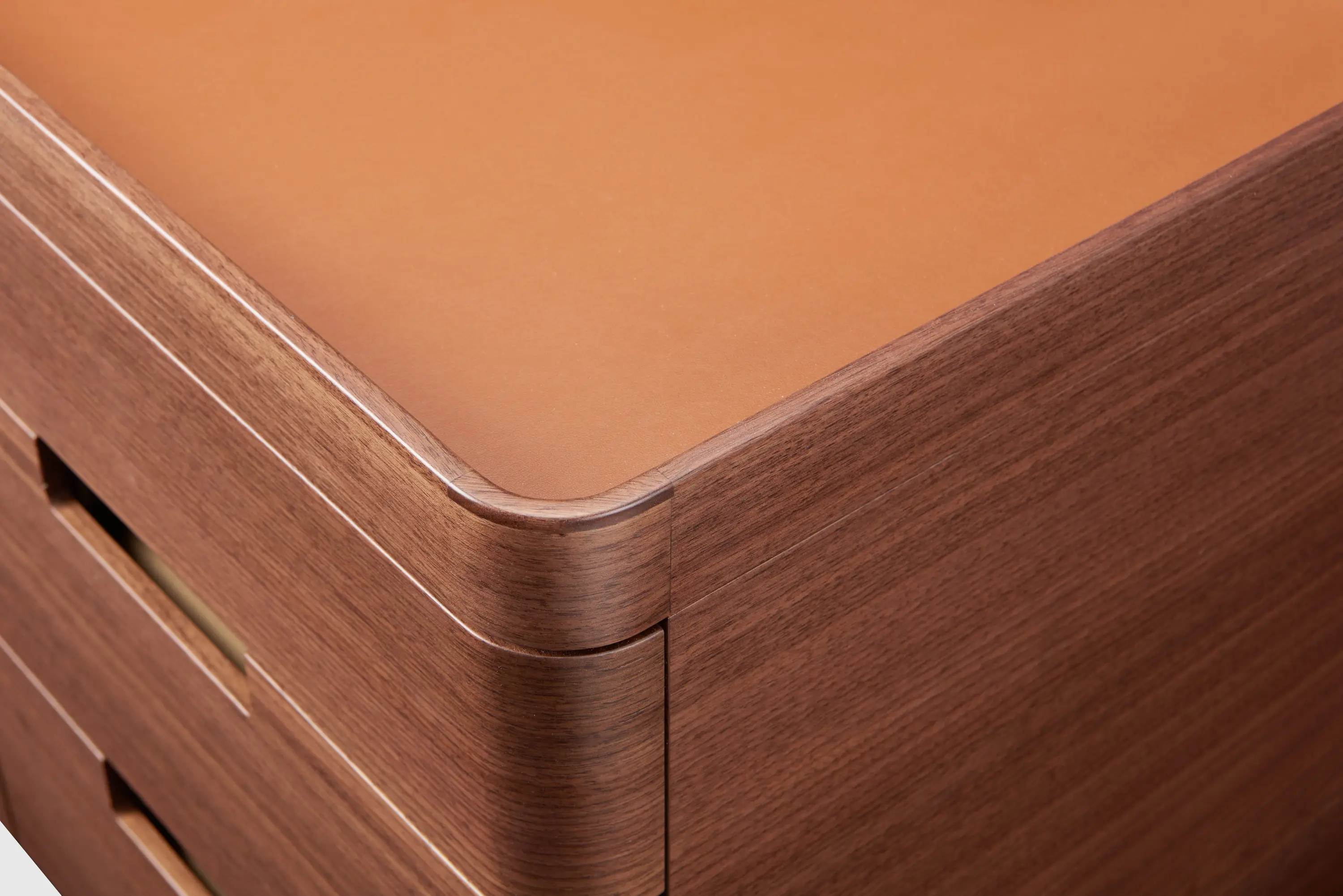 barth  - Elegant Leather and Walnut Box