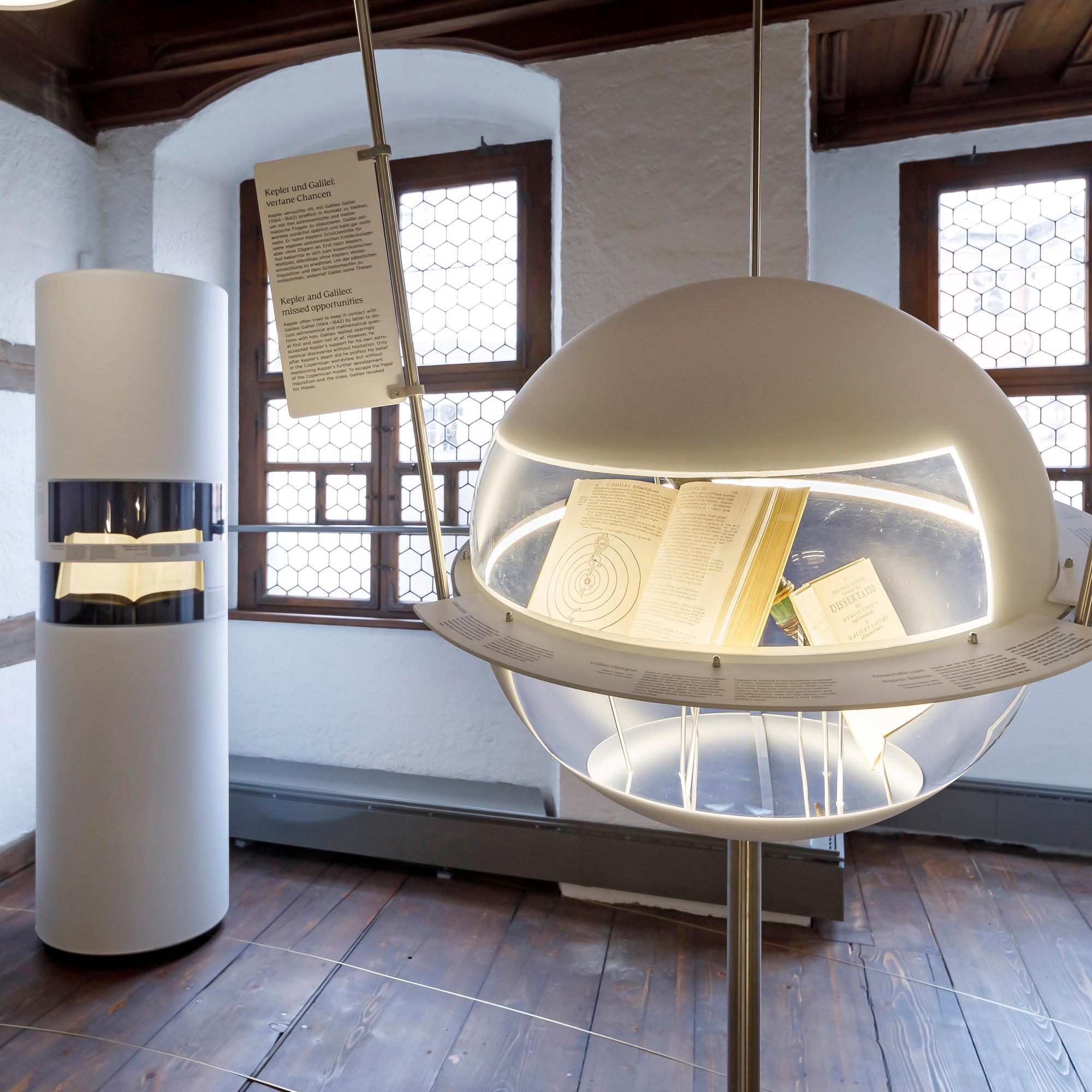 Display product Spherical Display from manufacturer barth 