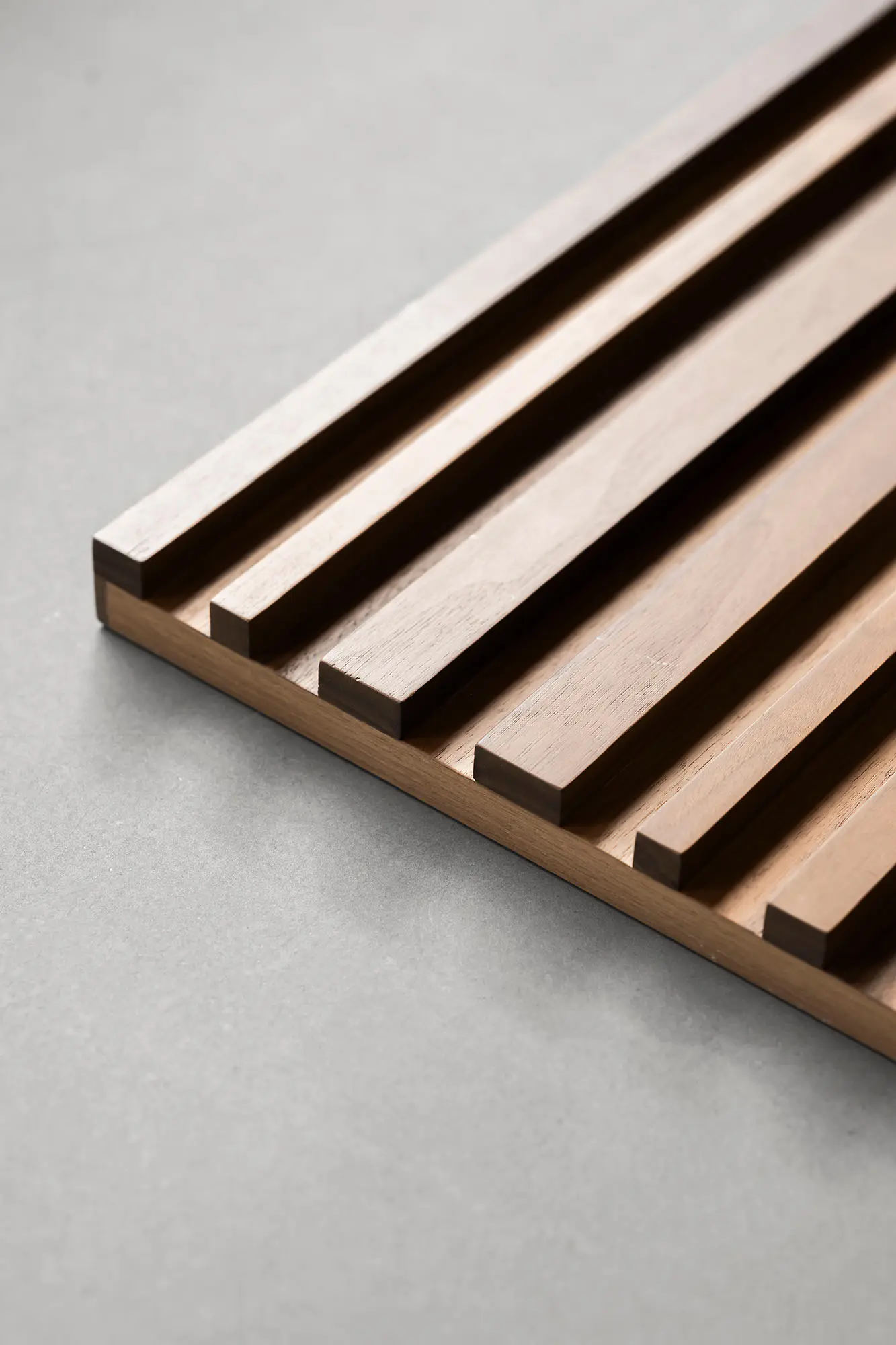 barth - Linear-Profile Wood Panel with Angular Overlay Structure