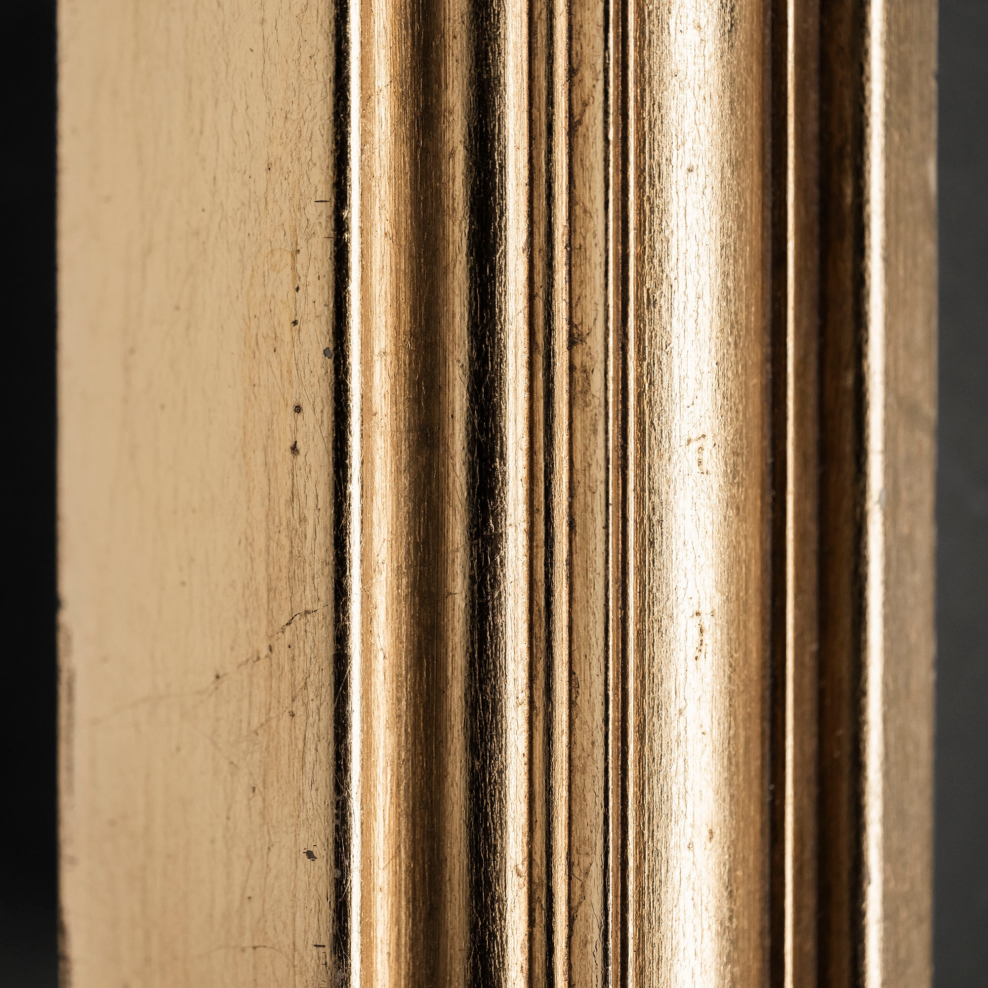 Display product Gilded Wooden Moulding with Classic Profile from manufacturer barth 