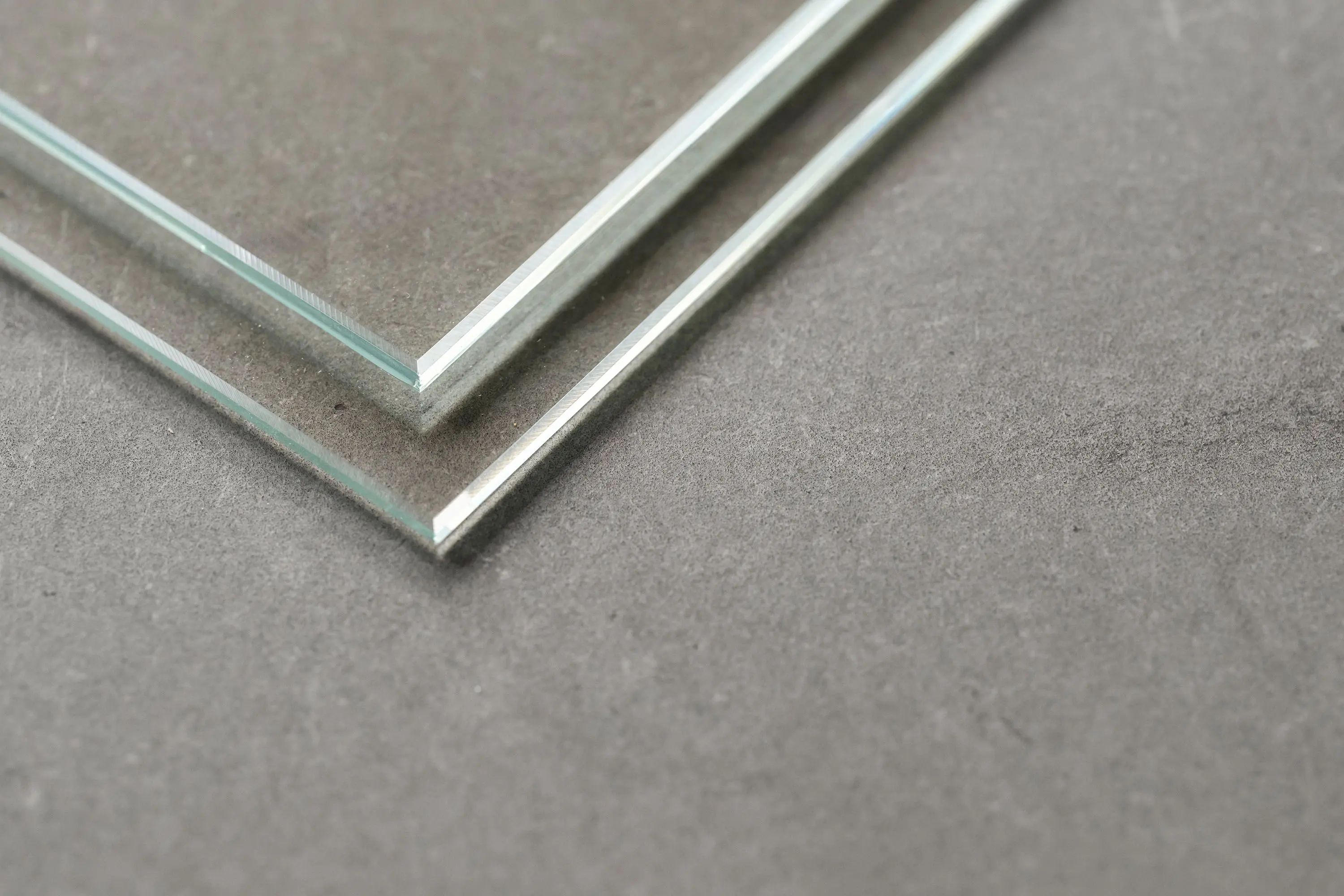 barth - Step-Edge Glass