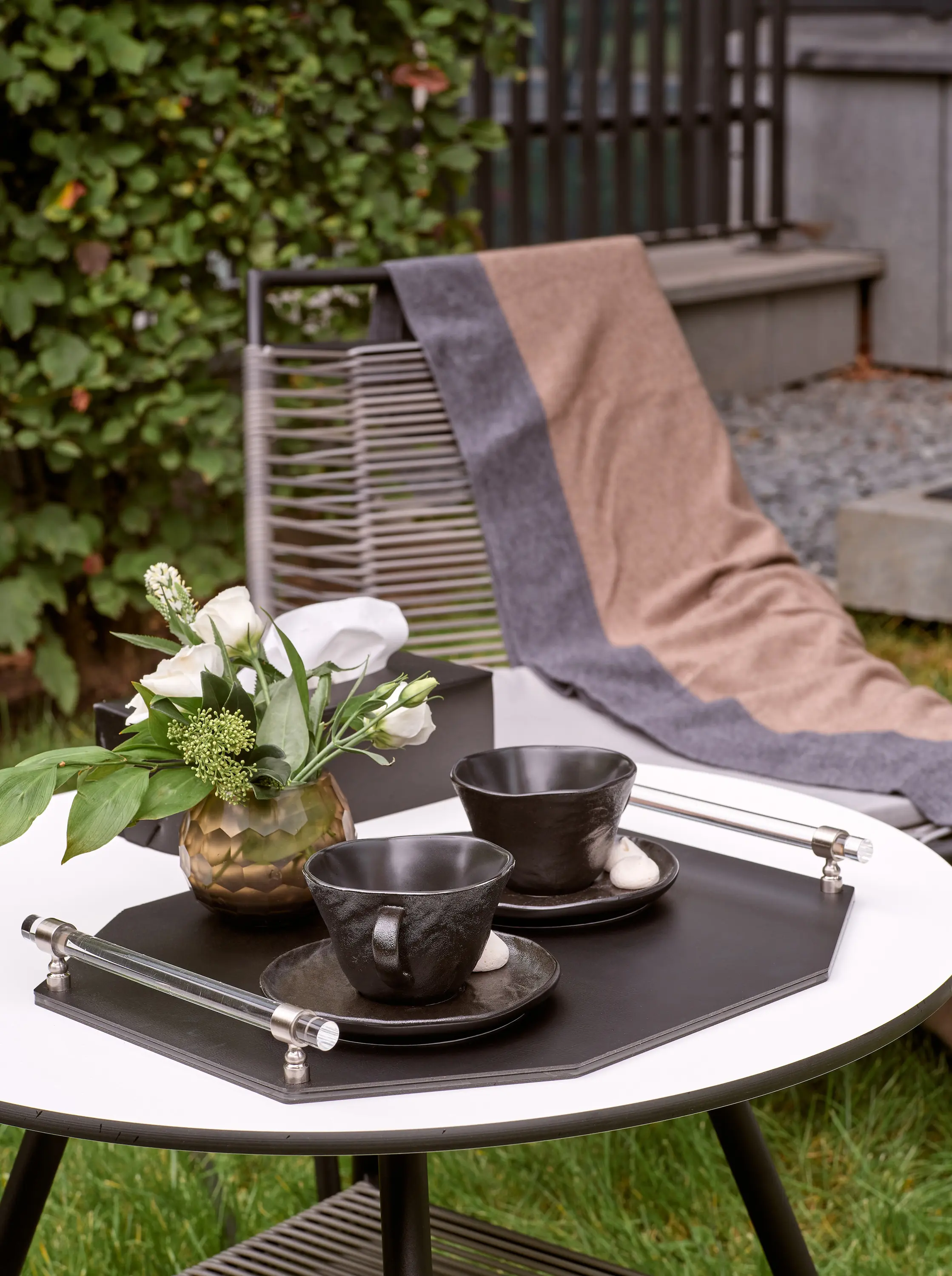 ADJ Style - Linfinito Tray with decor