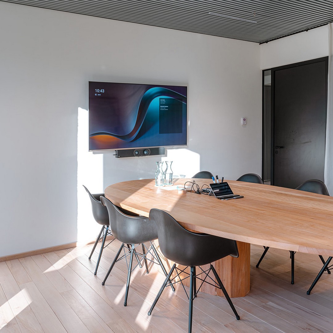 Afficher le produit SilentClick Decor Solid Walls du fabricant JUUNOO