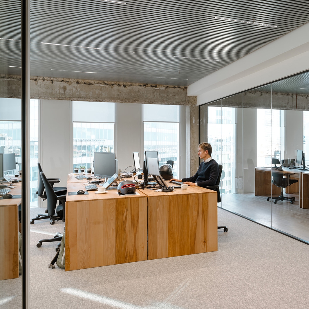 Single Glaze Glass Walls - 3/8" tempered glass