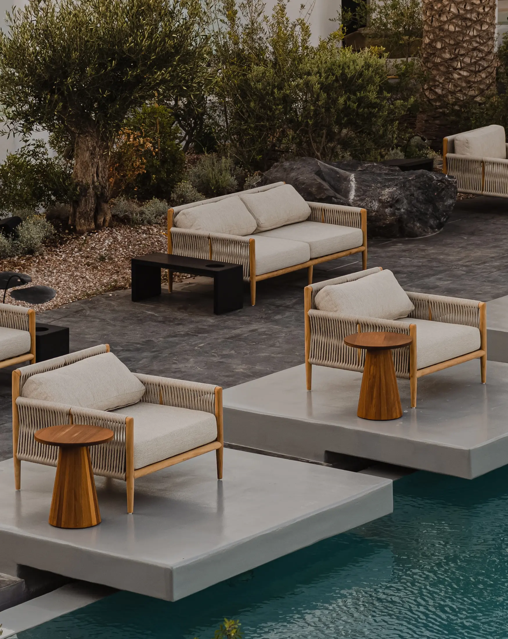 Design Pergola - Mood 2-Seater Sofa - Natural Teak