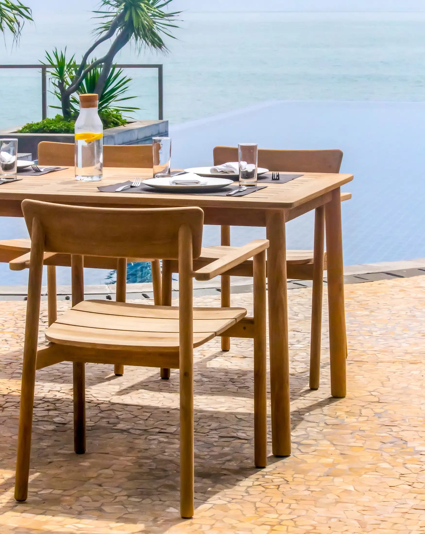 Design Pergola - Vera Teak Lounger