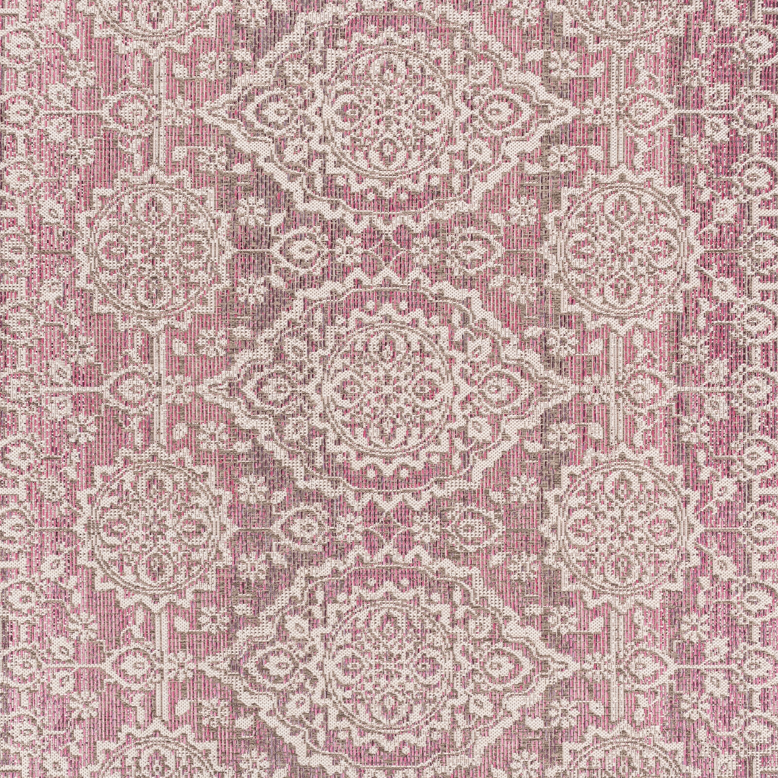 Display product Tivoli Outdoor Carpet Plum from manufacturer Roolf Outdoor Living