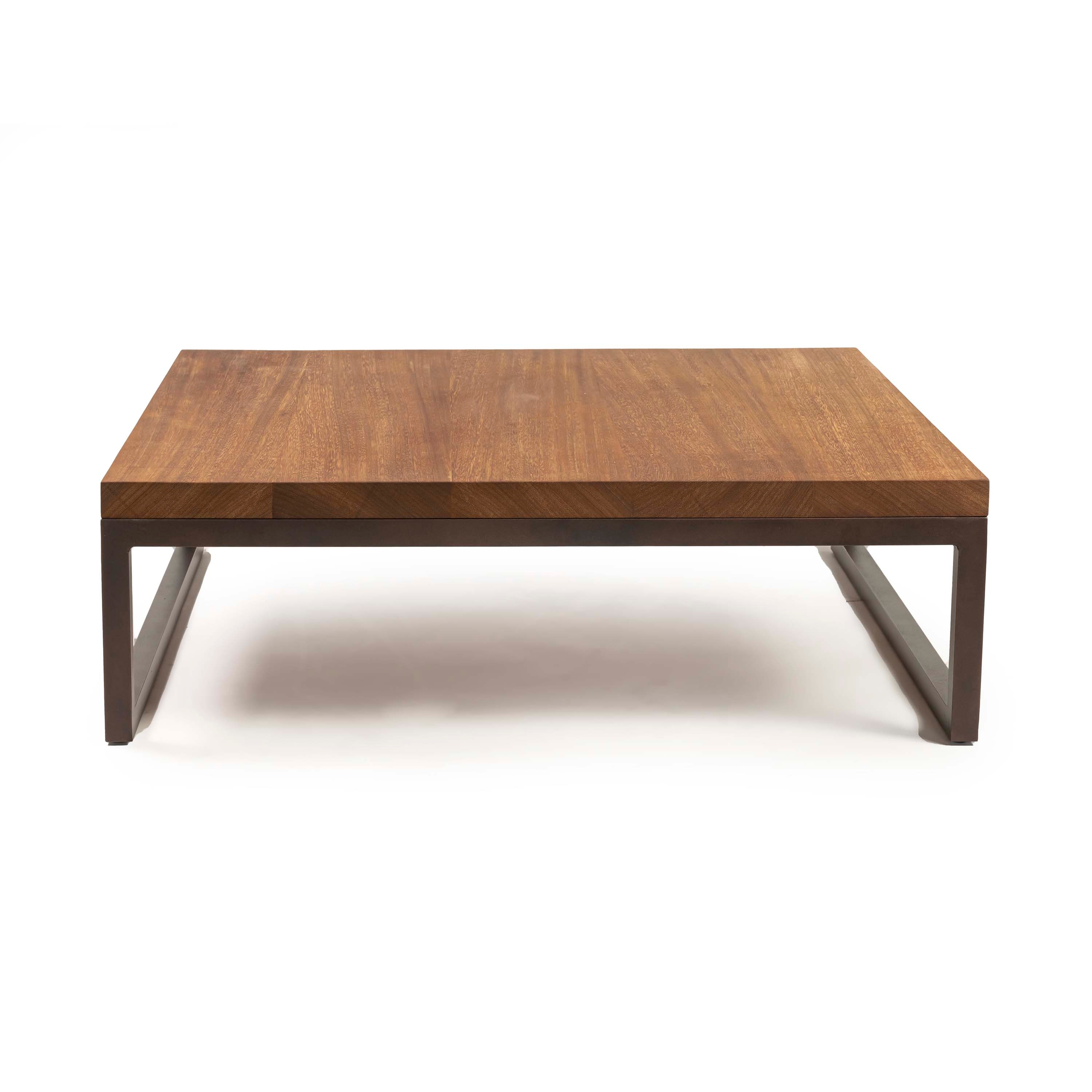 Display product Emily - Table from manufacturer Domolux