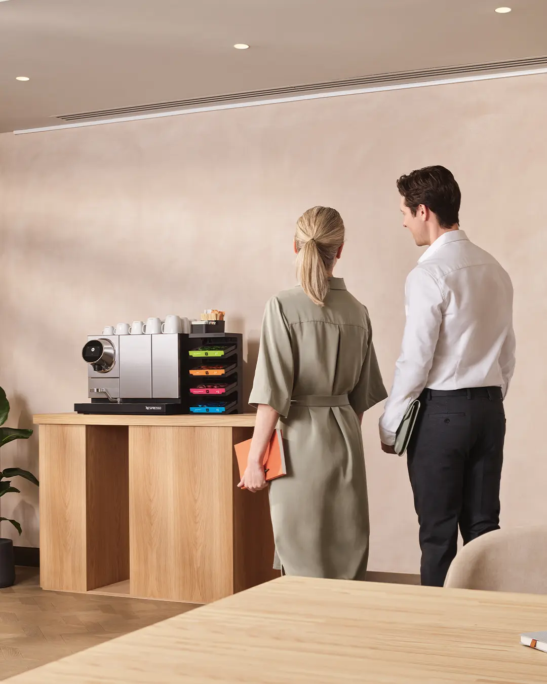 Nestlé Nespresso S.A. - Nespresso Momento Coffee & Milk